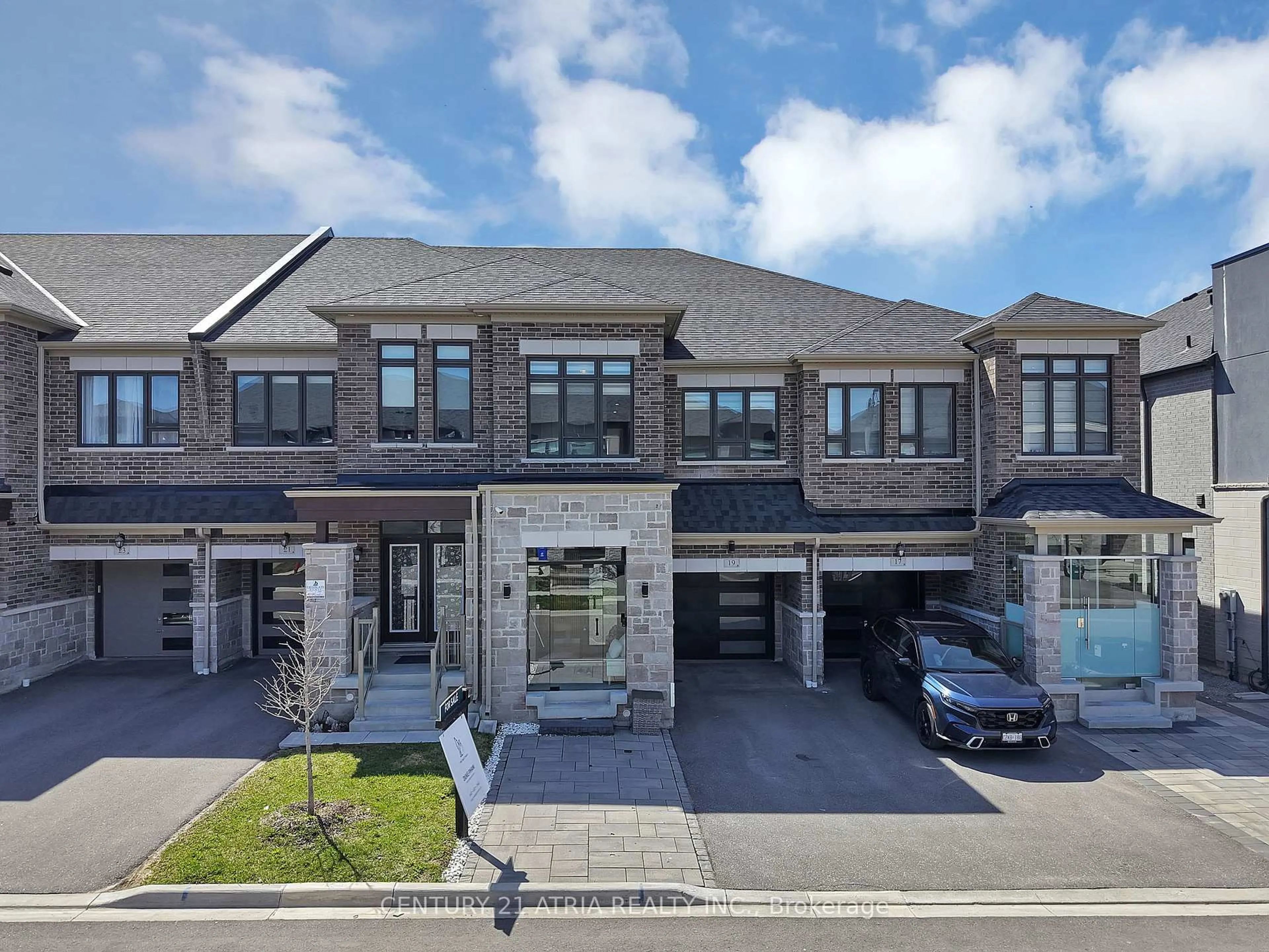 Home with brick exterior material, street for 19 Boiton St, Richmond Hill Ontario L4S 0J2