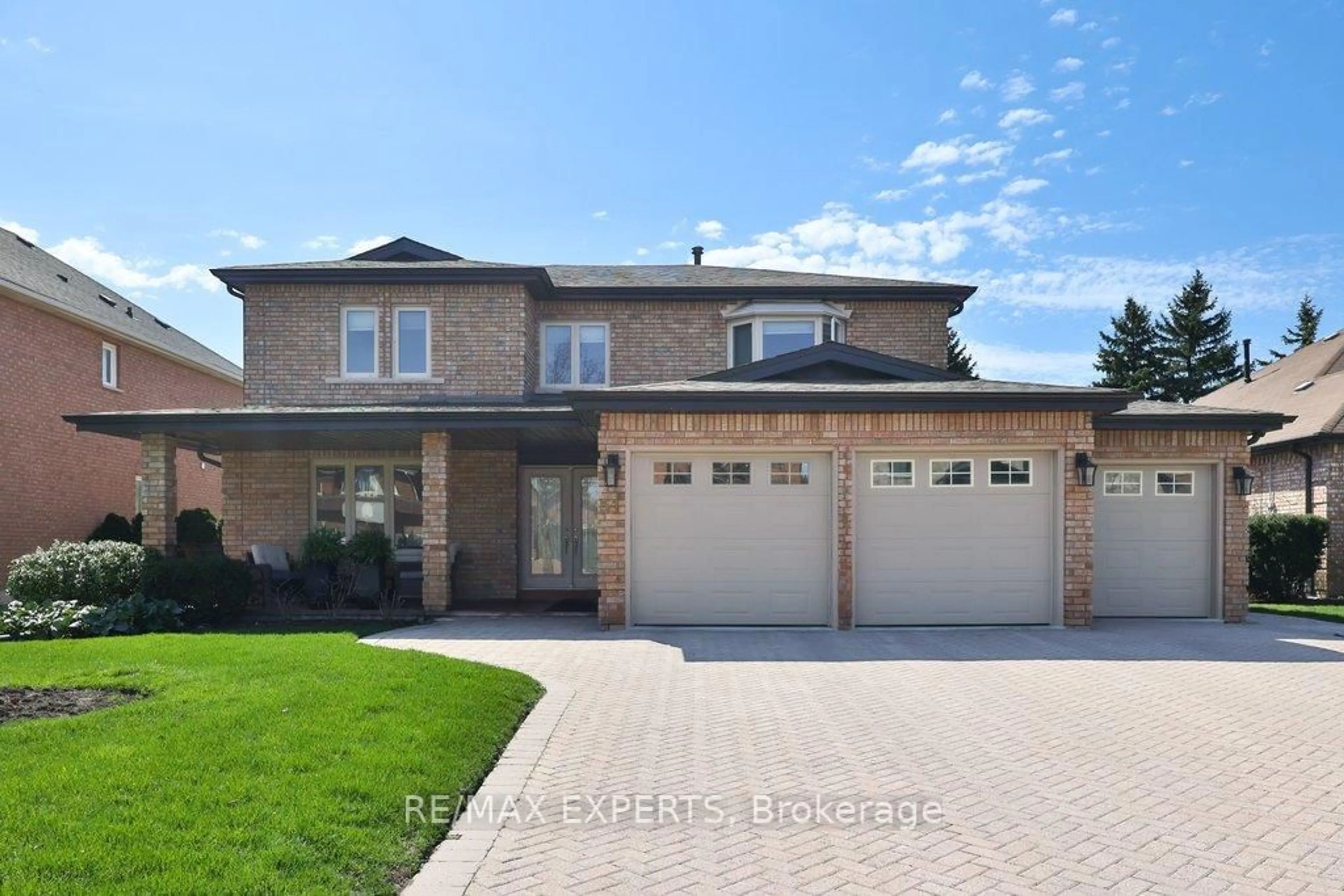 Home with brick exterior material, street for 51 Bloomingdale Lane, Vaughan Ontario L4L 6X8