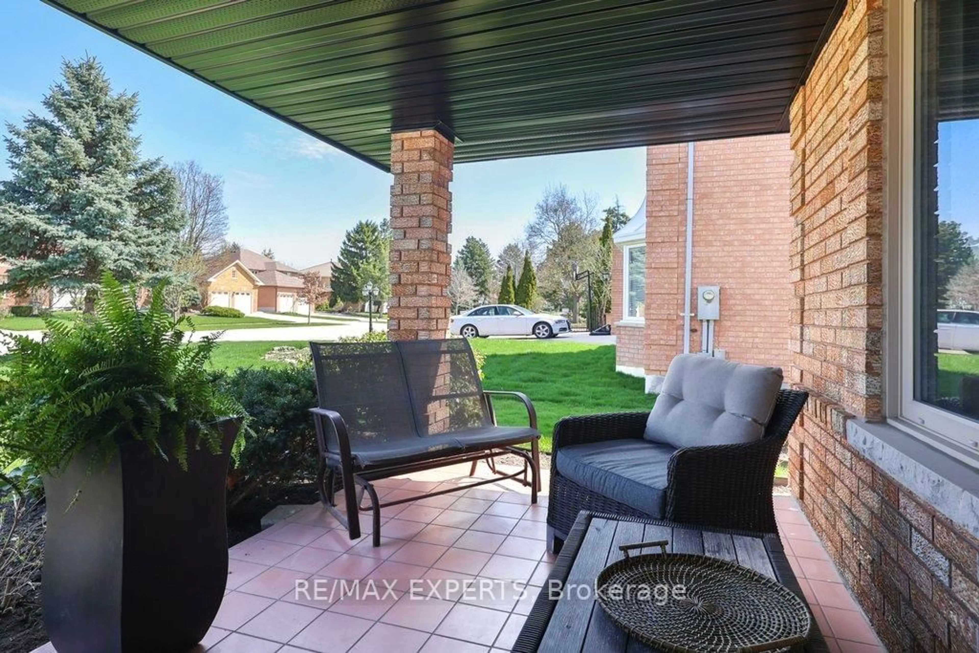 Patio, street for 51 Bloomingdale Lane, Vaughan Ontario L4L 6X8