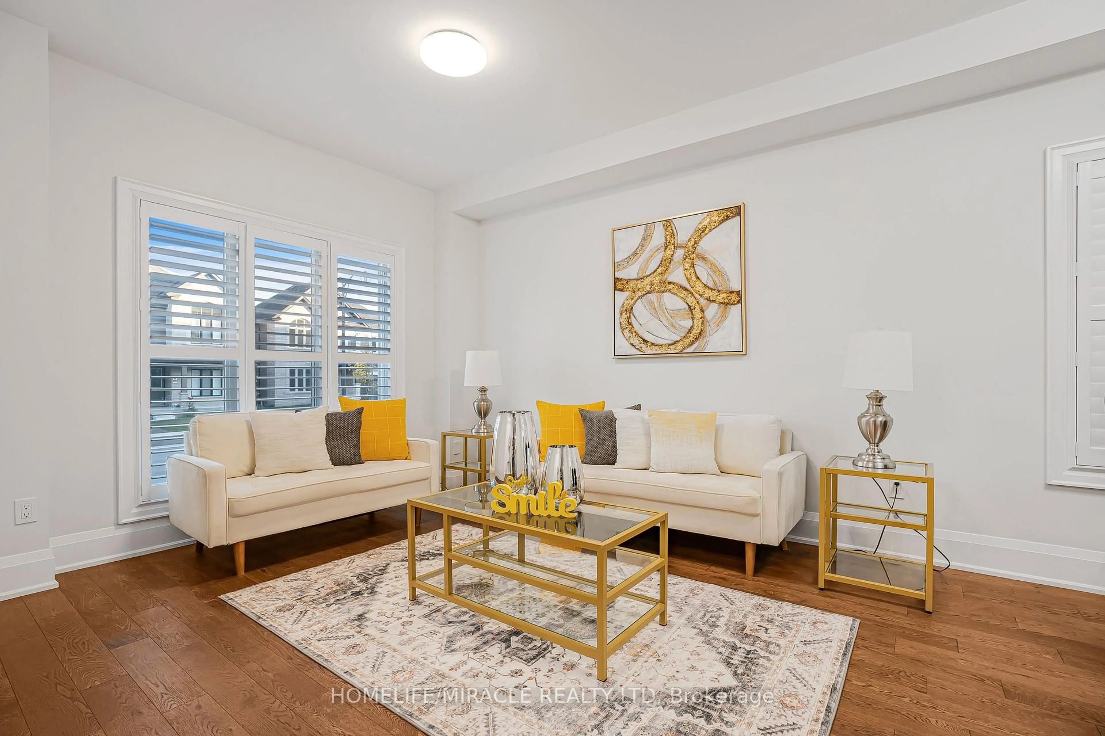 Living room with furniture, unknown for 1348 Harrington St, Innisfil Ontario L0L 1W0