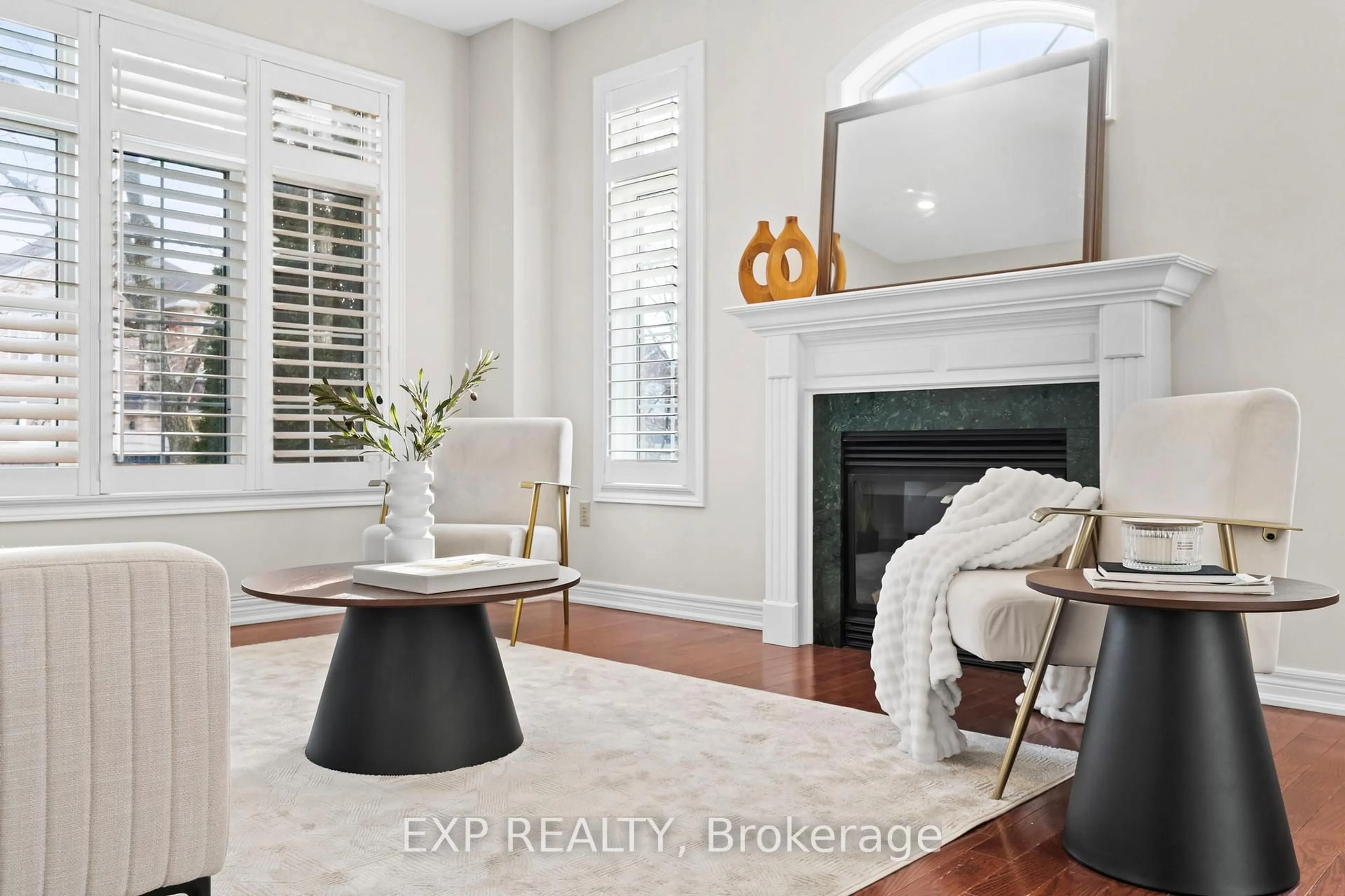 Living room with furniture, unknown for 16 Caprara Cres, Markham Ontario L6B 0B7