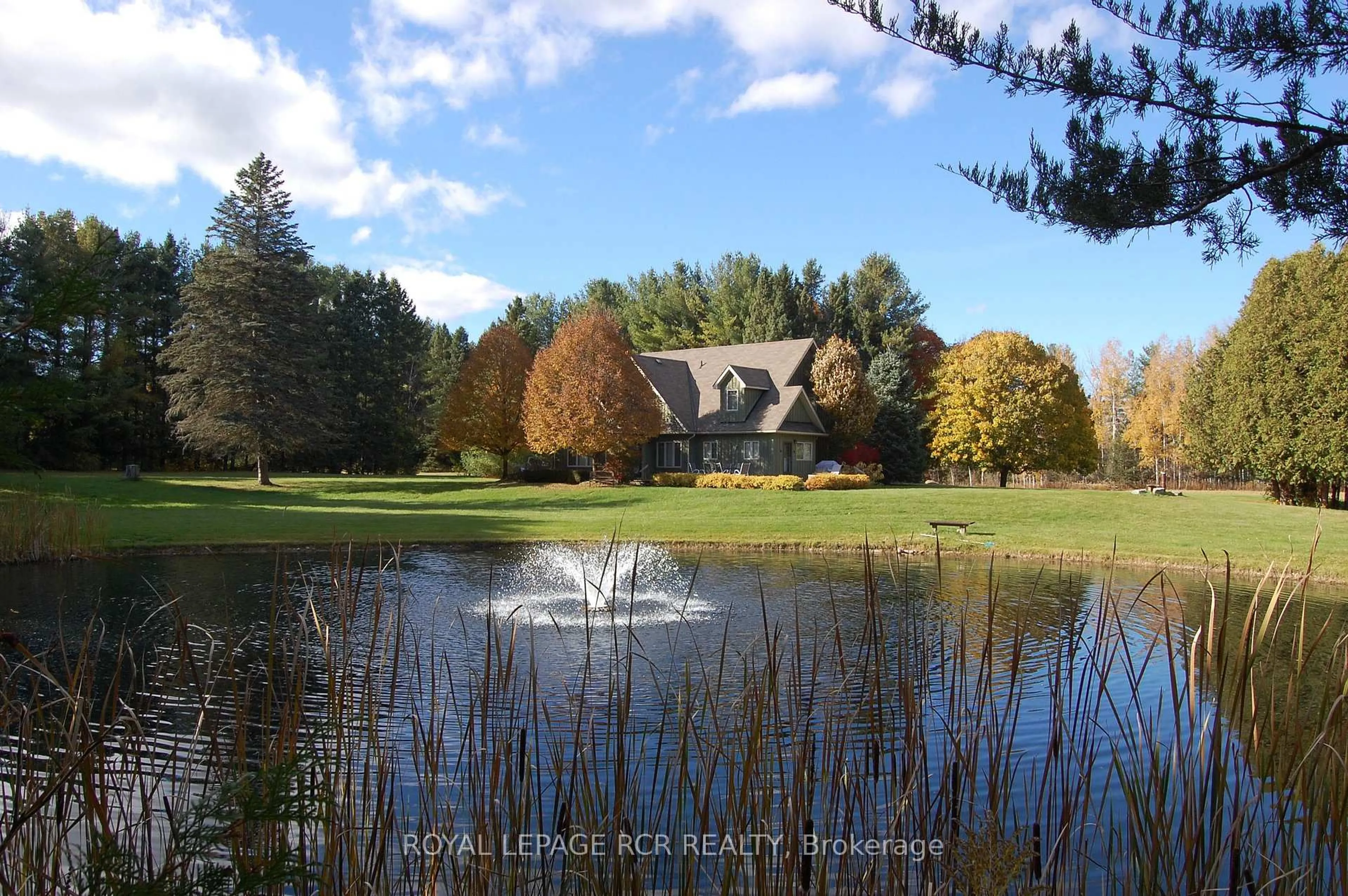 A pic from outside/outdoor area/front of a property/back of a property/a pic from drone, water/lake/river/ocean view for 2863 Concession Rd 3, Adjala-Tosorontio Ontario L0N 1P0