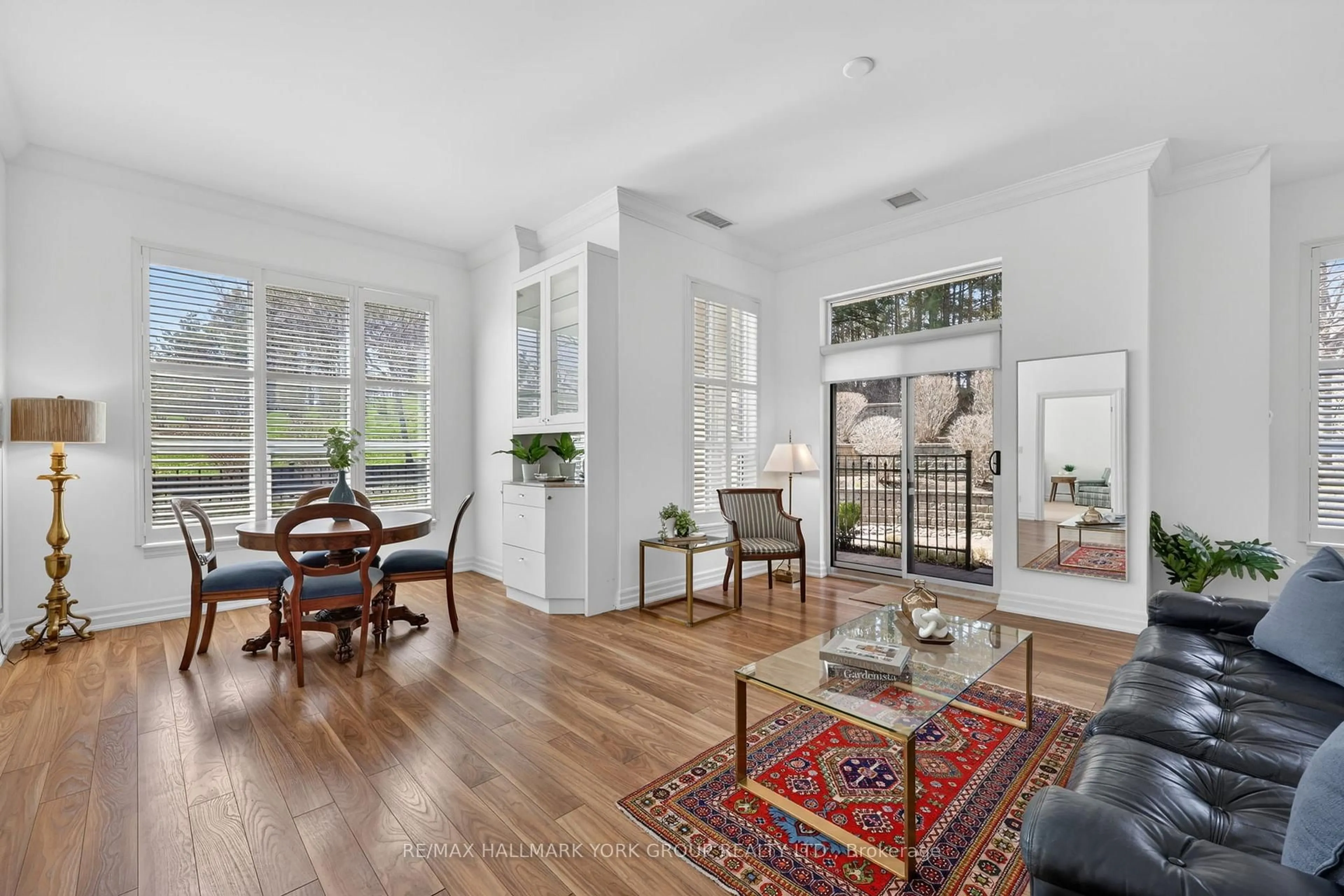 Living room with furniture, unknown for 180 John Way #109, Aurora Ontario L4G 0R3