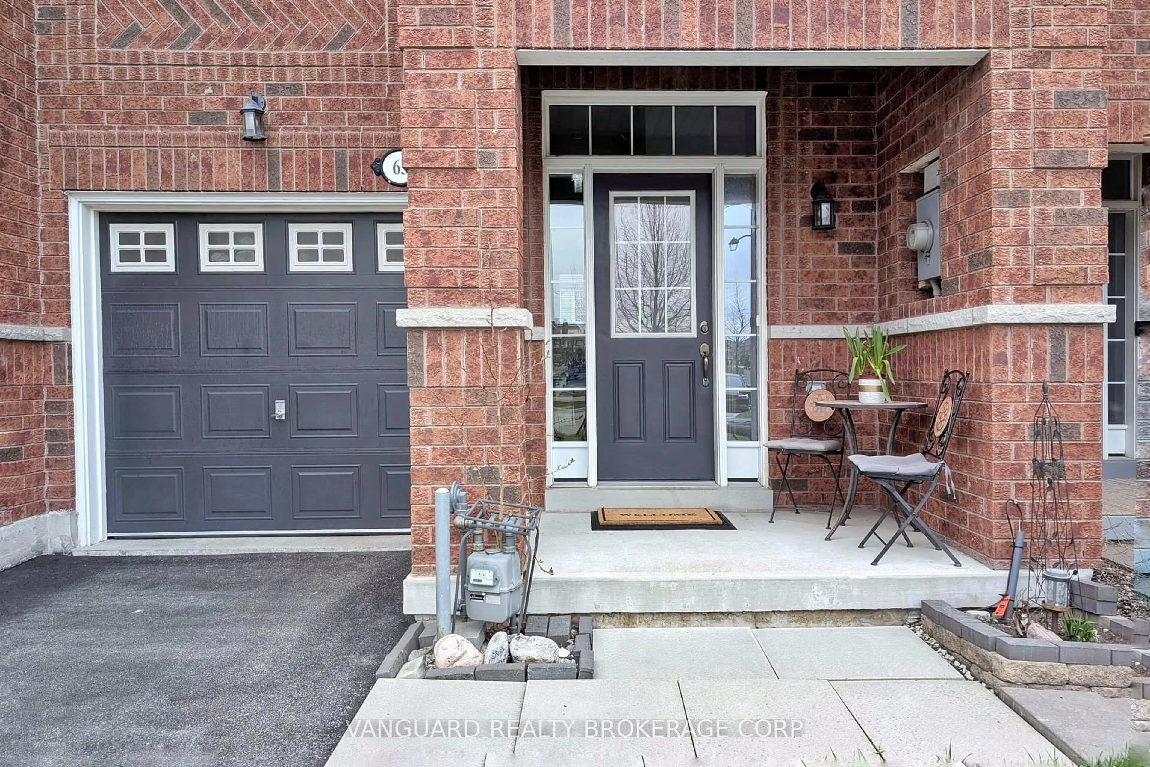 Home with brick exterior material, street for 63 McCann Cres, Bradford West Gwillimbury Ontario L3Z 0G6