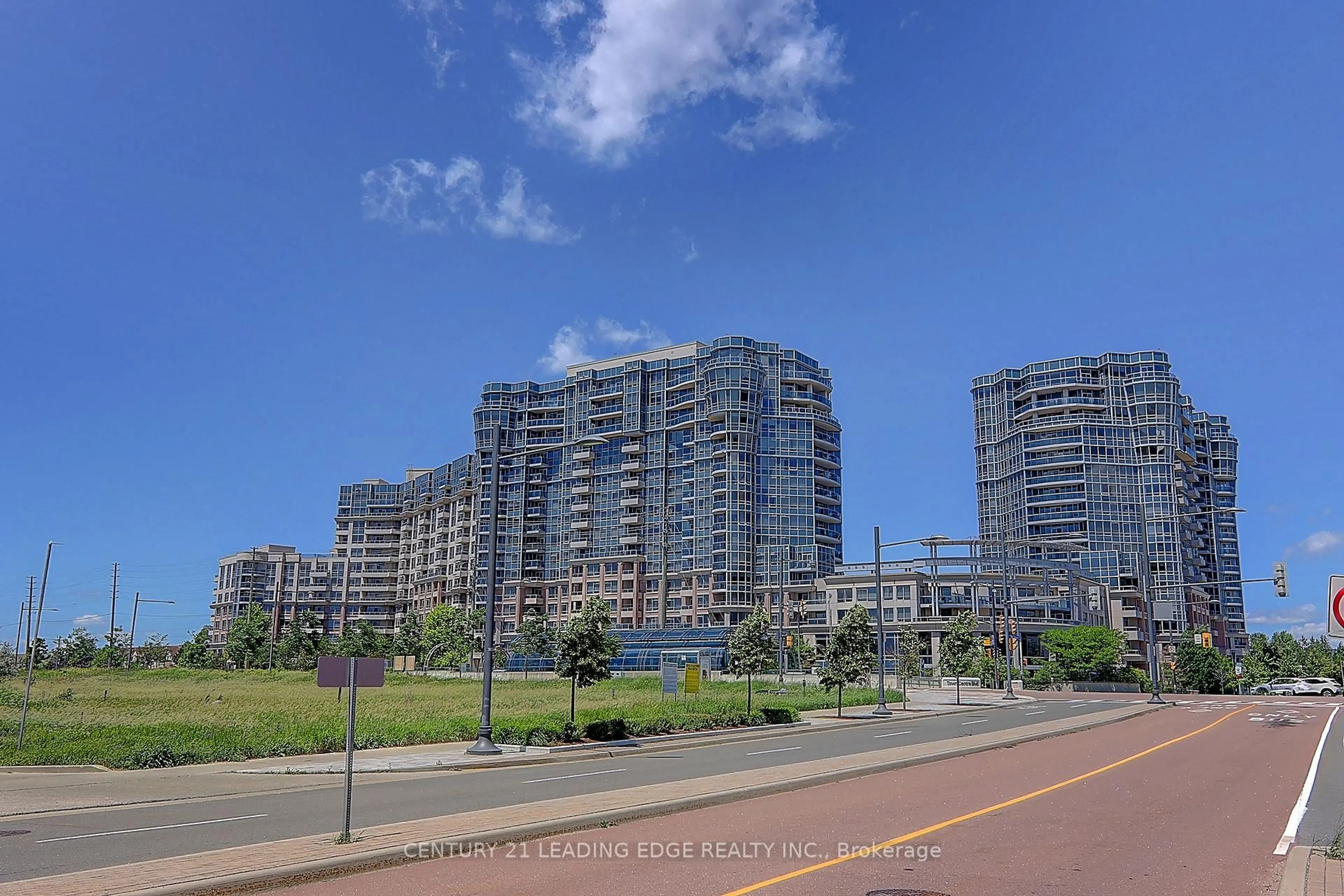Unknown for 33 Cox Blvd #228, Markham Ontario L3R 8A6