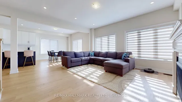 61 Mac Campbell Way, Bradford West Gwillimbury 5