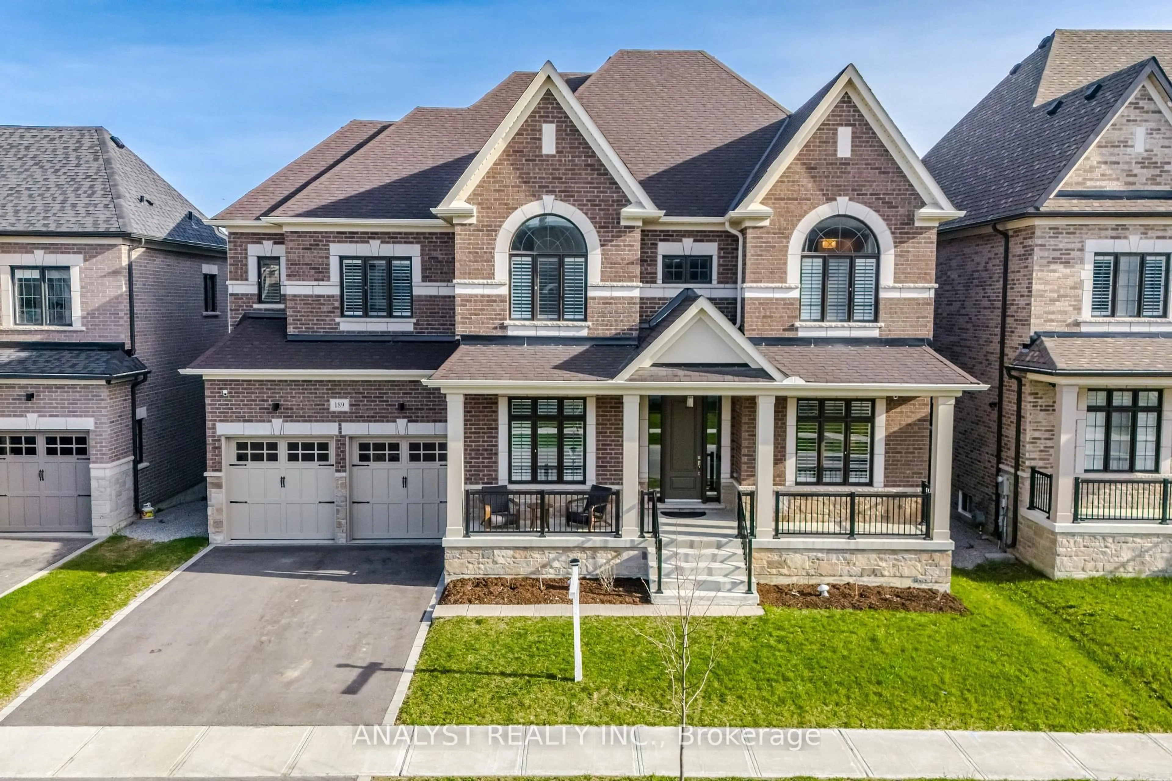 Home with brick exterior material, street for 189 McMichael Ave, Vaughan Ontario L4H 4V9