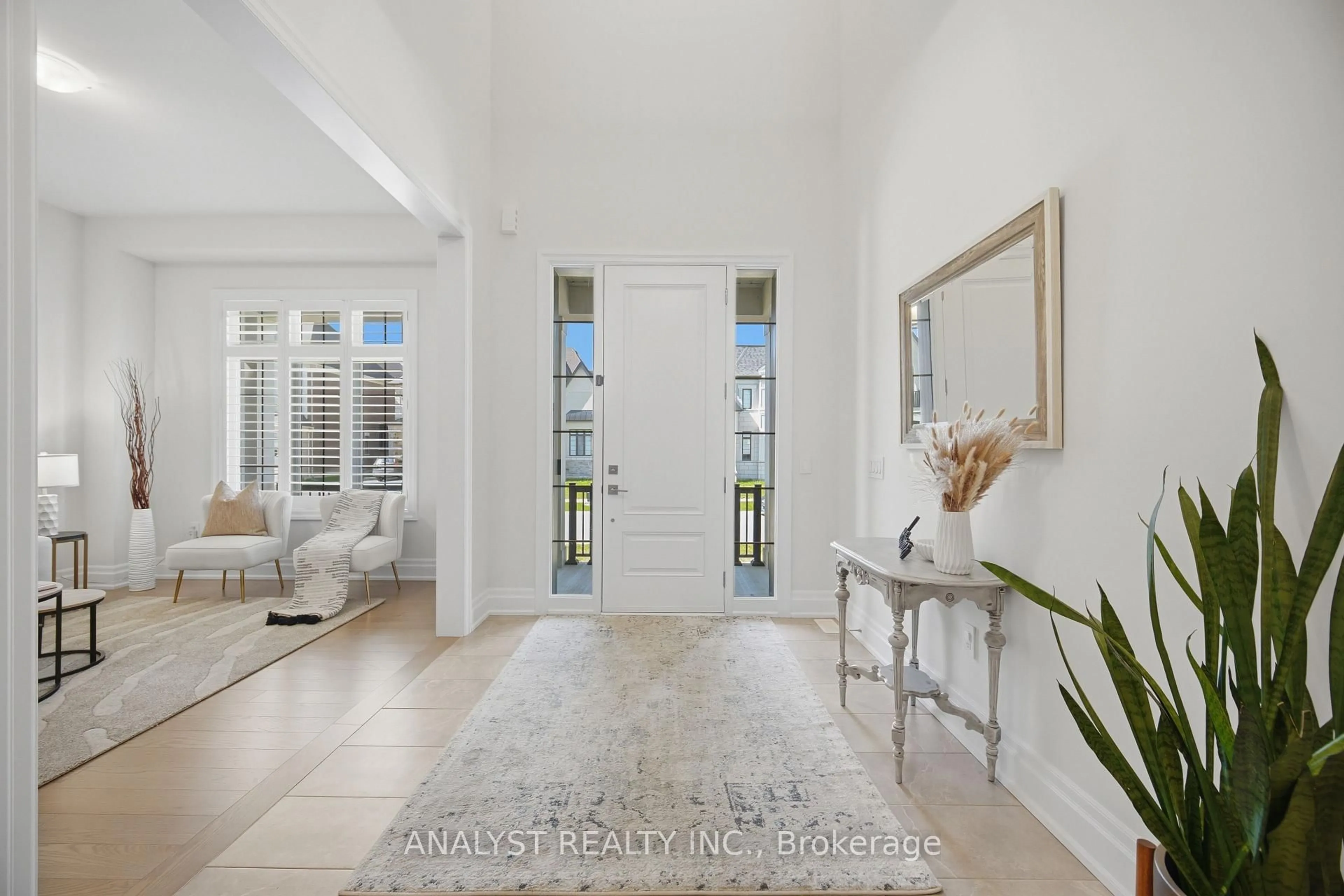 Indoor entryway for 189 McMichael Ave, Vaughan Ontario L4H 4V9