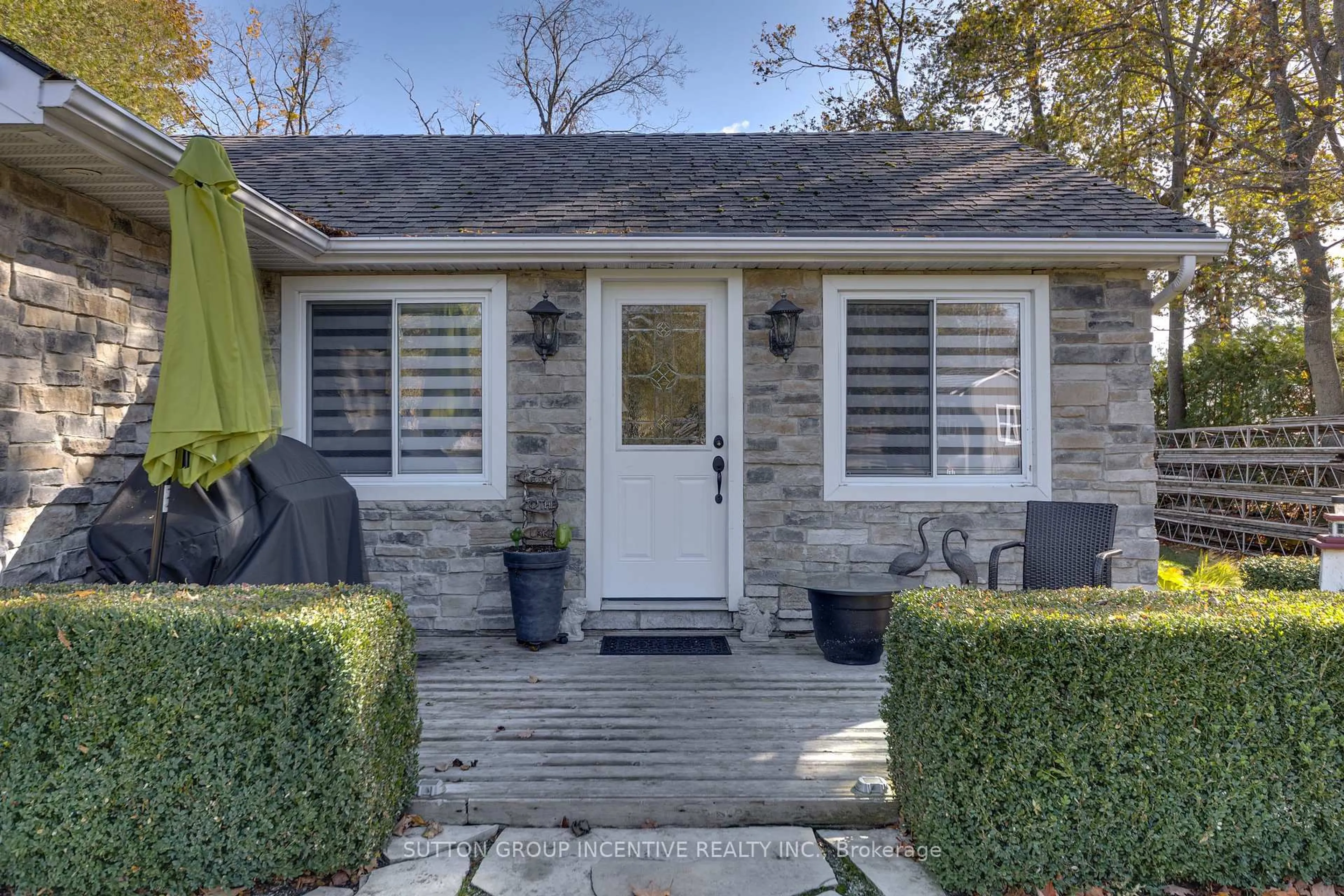 Unknown for 131 Minnetonka Rd, Innisfil Ontario L9S 2V8