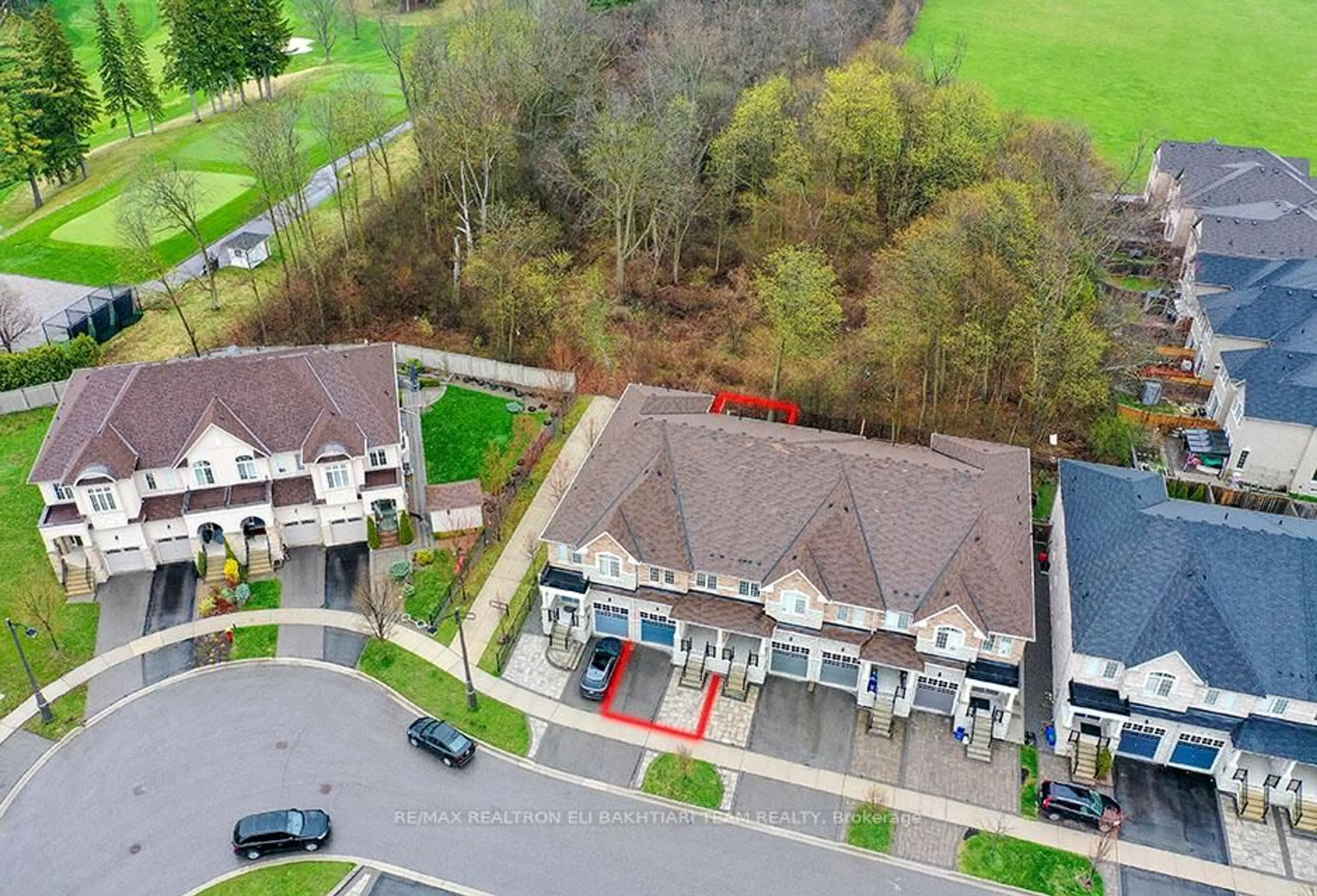 A pic from outside/outdoor area/front of a property/back of a property/a pic from drone, unknown for 96 Port Arthur Cres, Richmond Hill Ontario L4E 0Z9