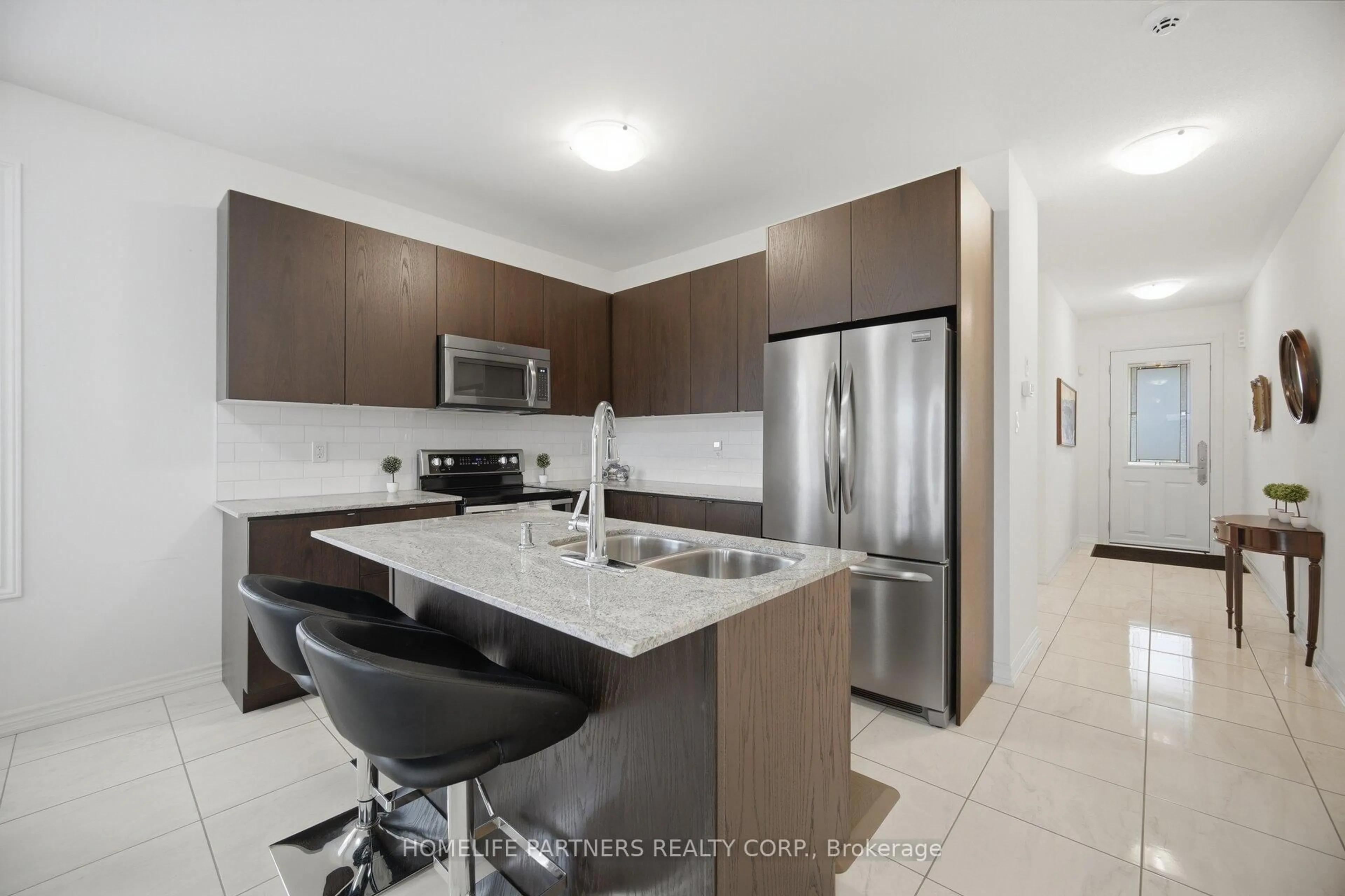 Standard kitchen, ceramic/tile floor for 128 Mcgahey St, New Tecumseth Ontario L0G 1W0