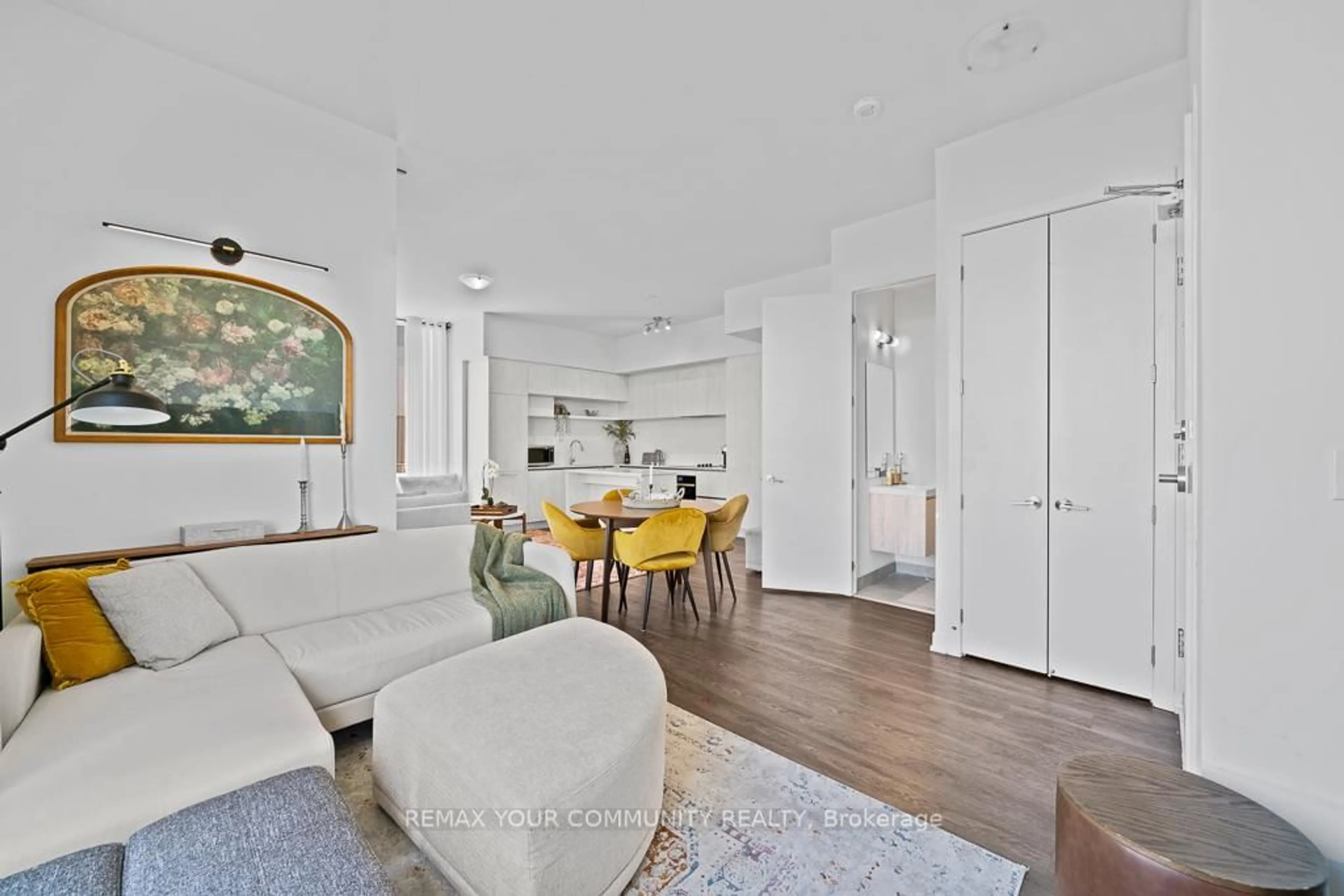 Unknown for 5 Steckley House Lane #716, Richmond Hill Ontario L4S 1M4