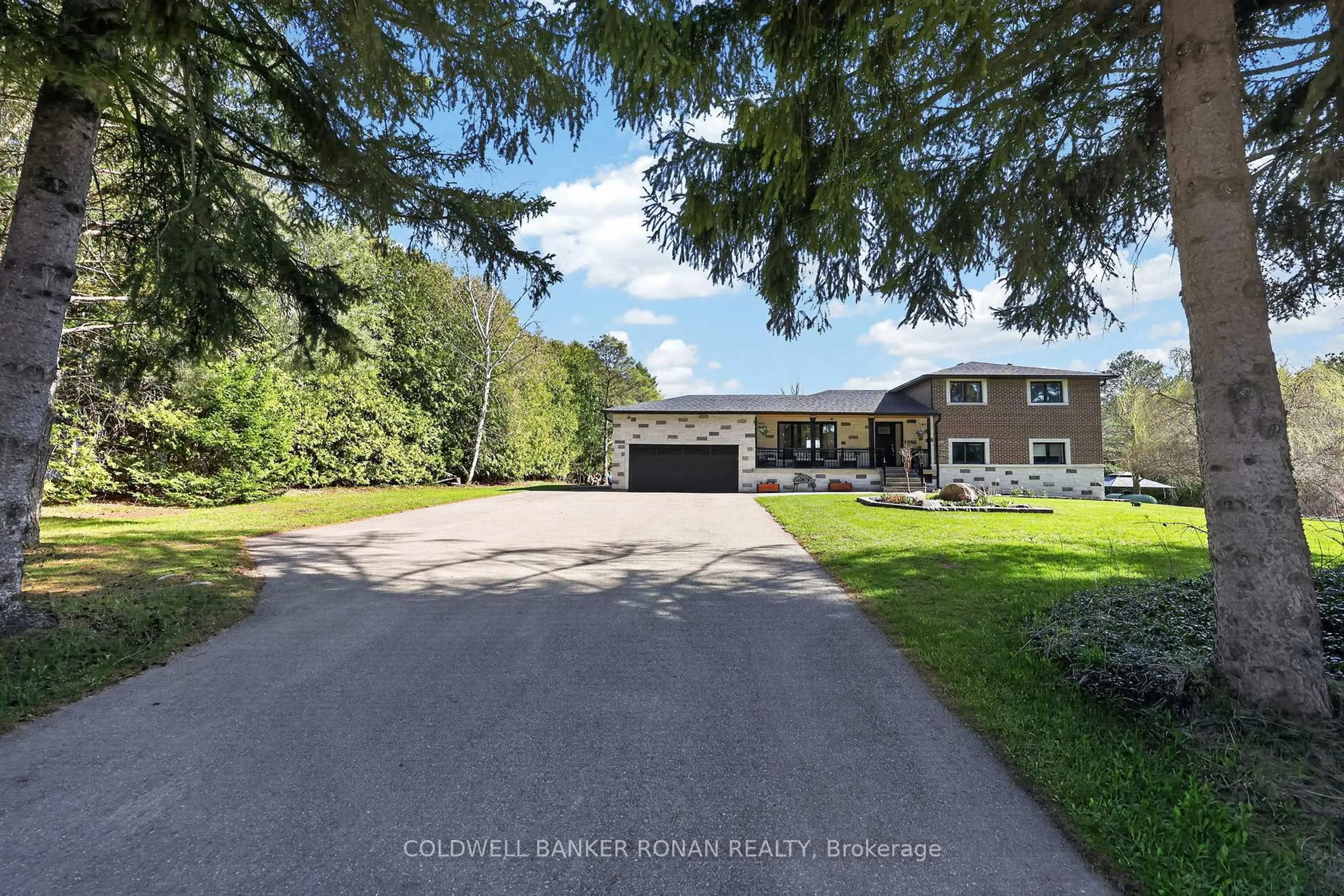A pic from outside/outdoor area/front of a property/back of a property/a pic from drone, water/lake/river/ocean view for 6749 2nd Line, New Tecumseth Ontario L0G 1W0