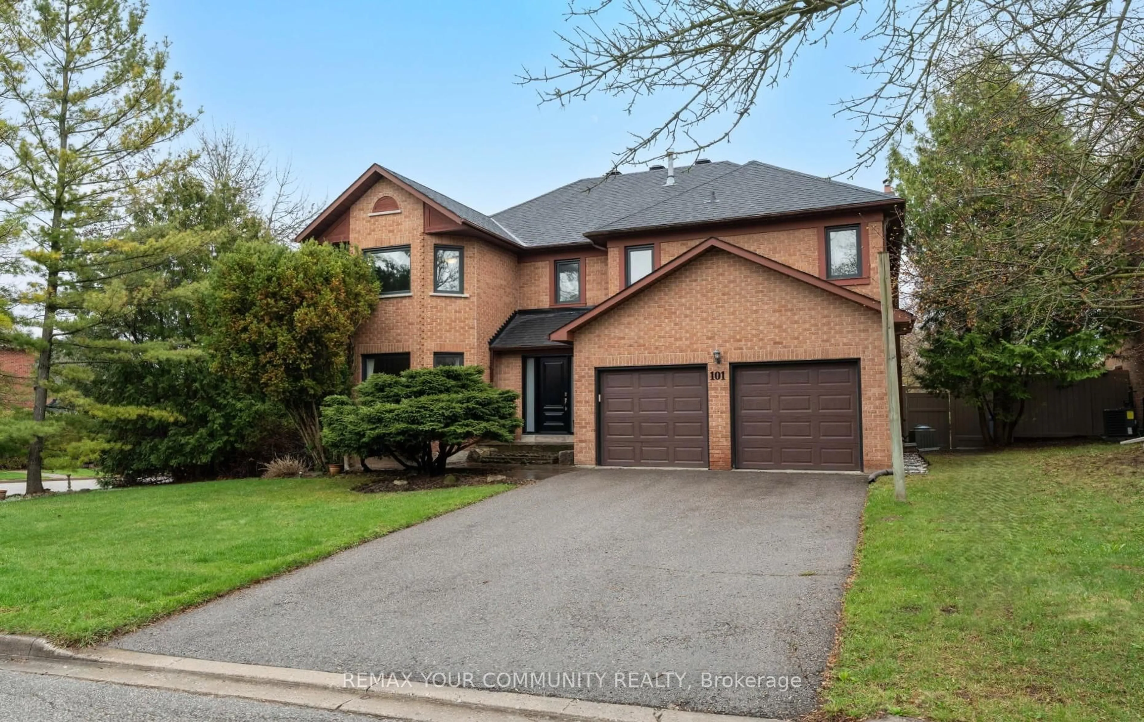 Home with brick exterior material, street for 101 Timberline Tr, Aurora Ontario L4G 6A1