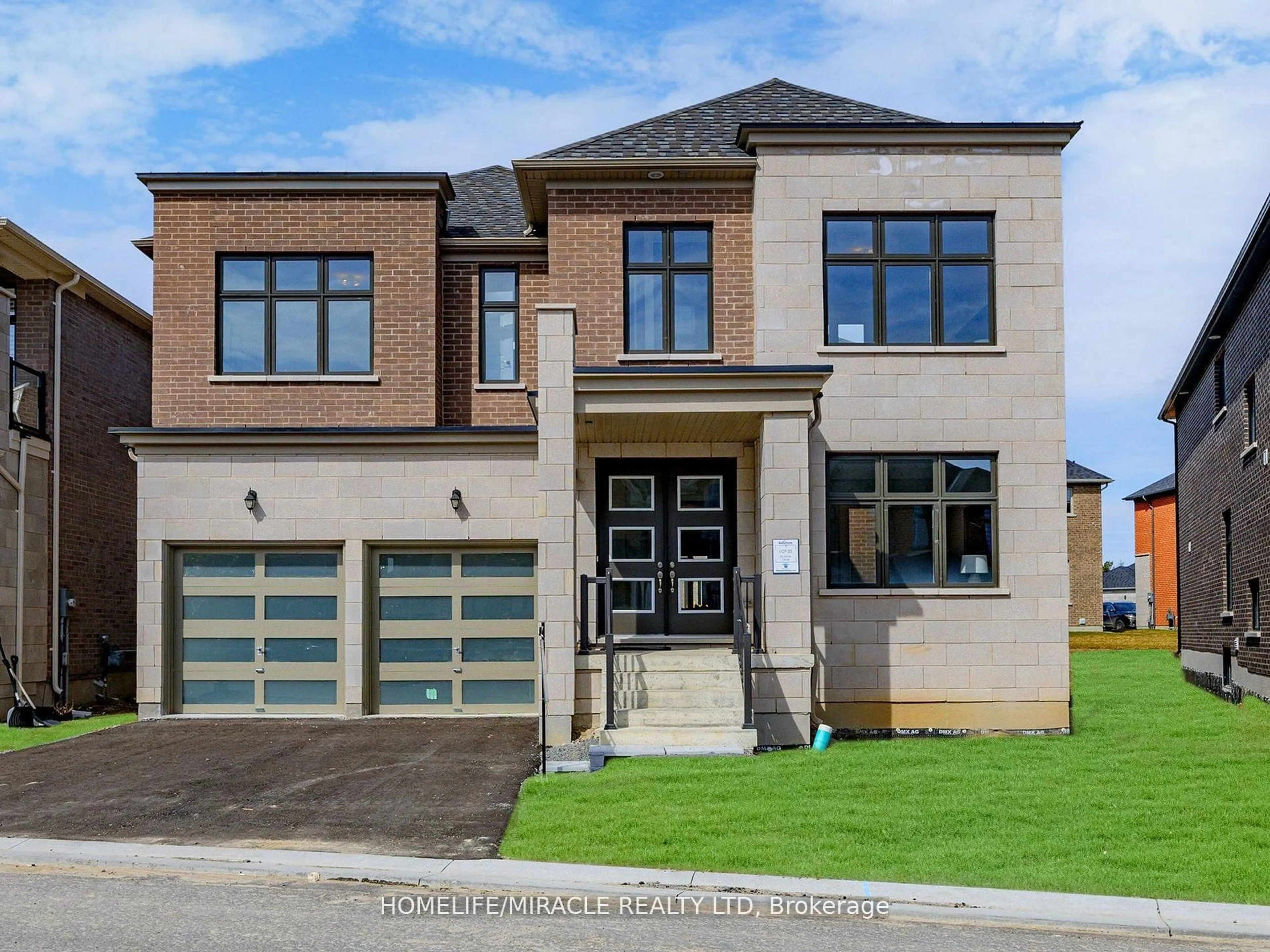 Home with brick exterior material, street for 25 Joiner Circ, Whitchurch-Stouffville Ontario L4A 4W9