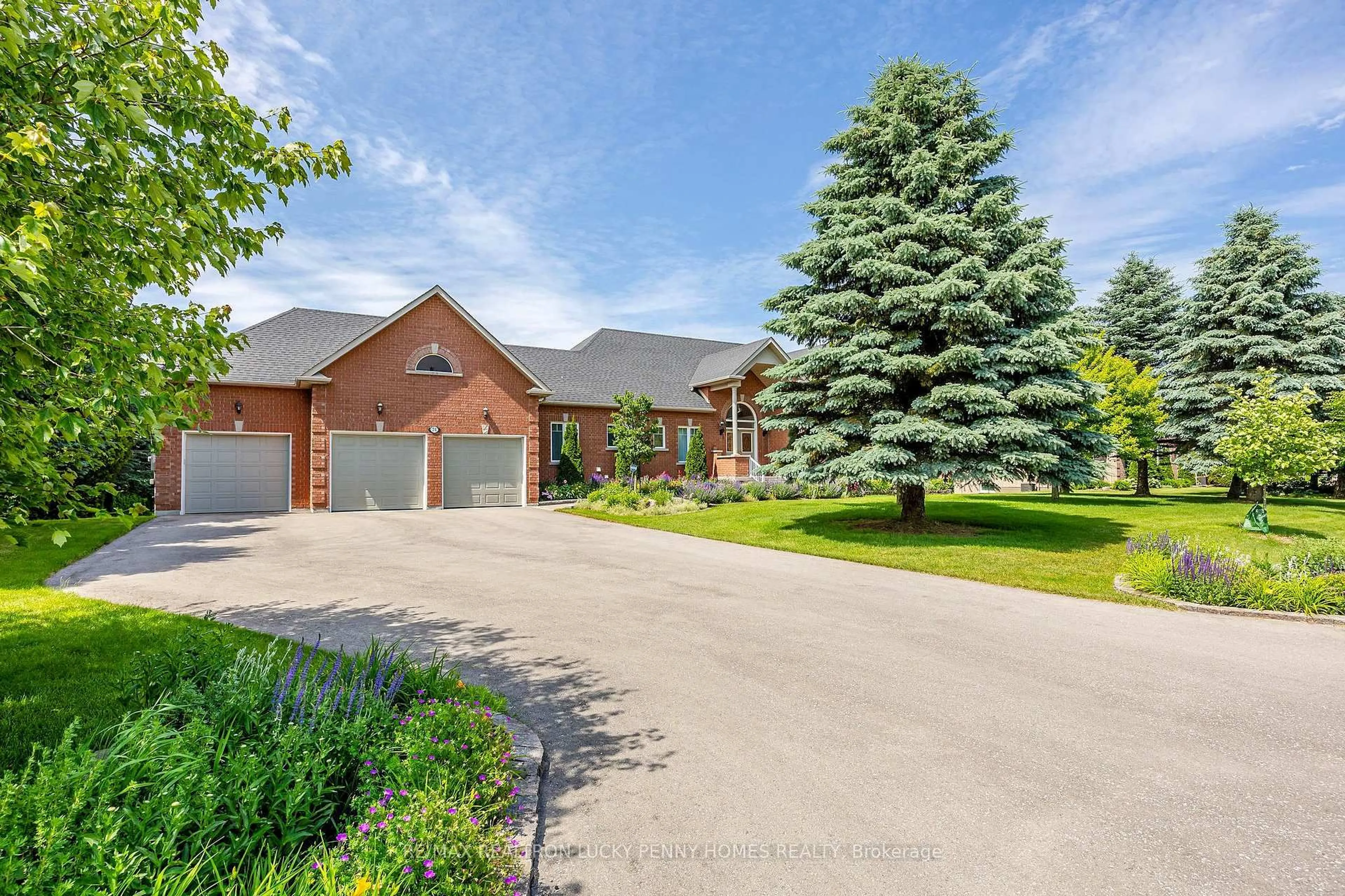 Home with brick exterior material, street for 24 George Pipher Lane, Whitchurch-Stouffville Ontario L4A 1M4