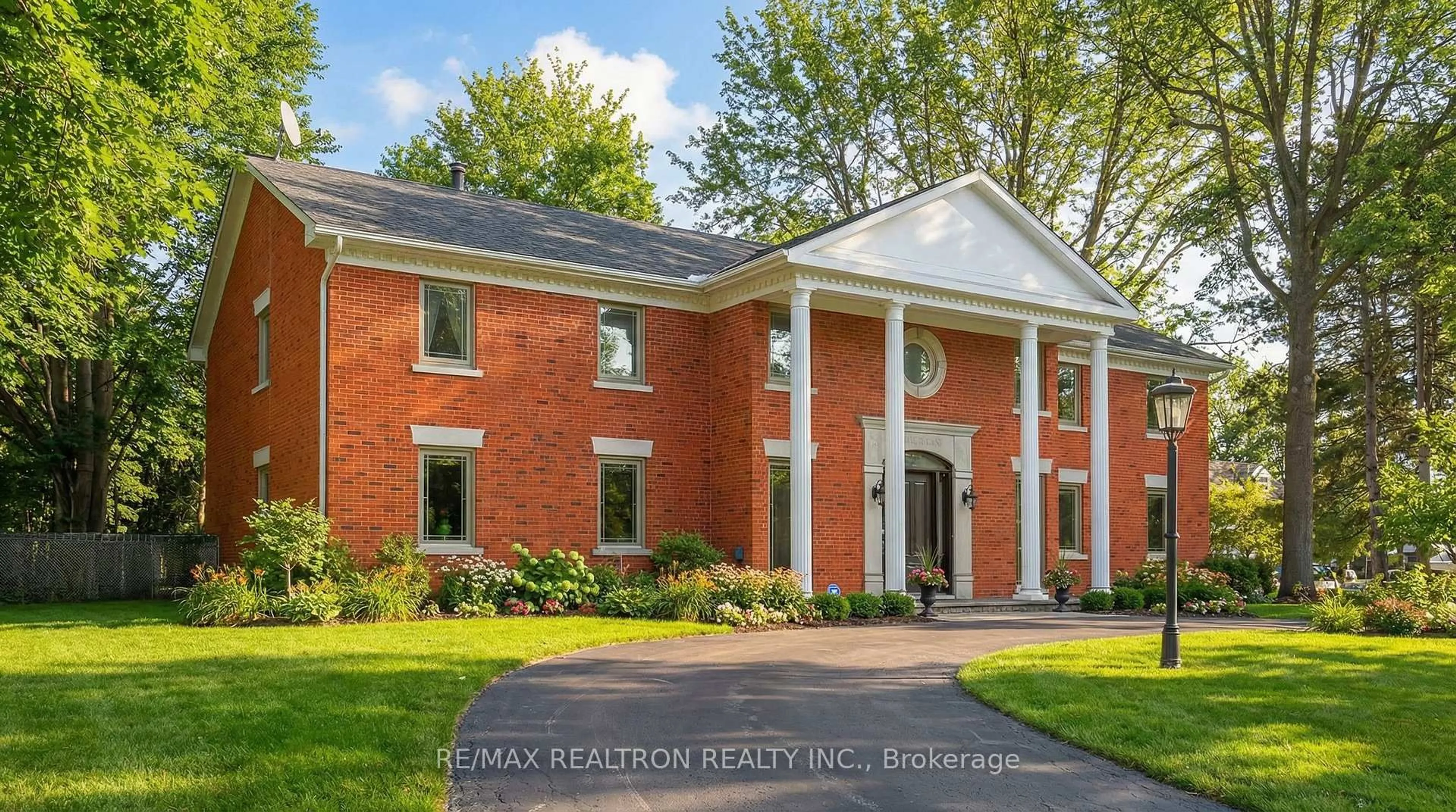 Home with brick exterior material, street for 17 Old English Lane, Markham Ontario L3T 2V1