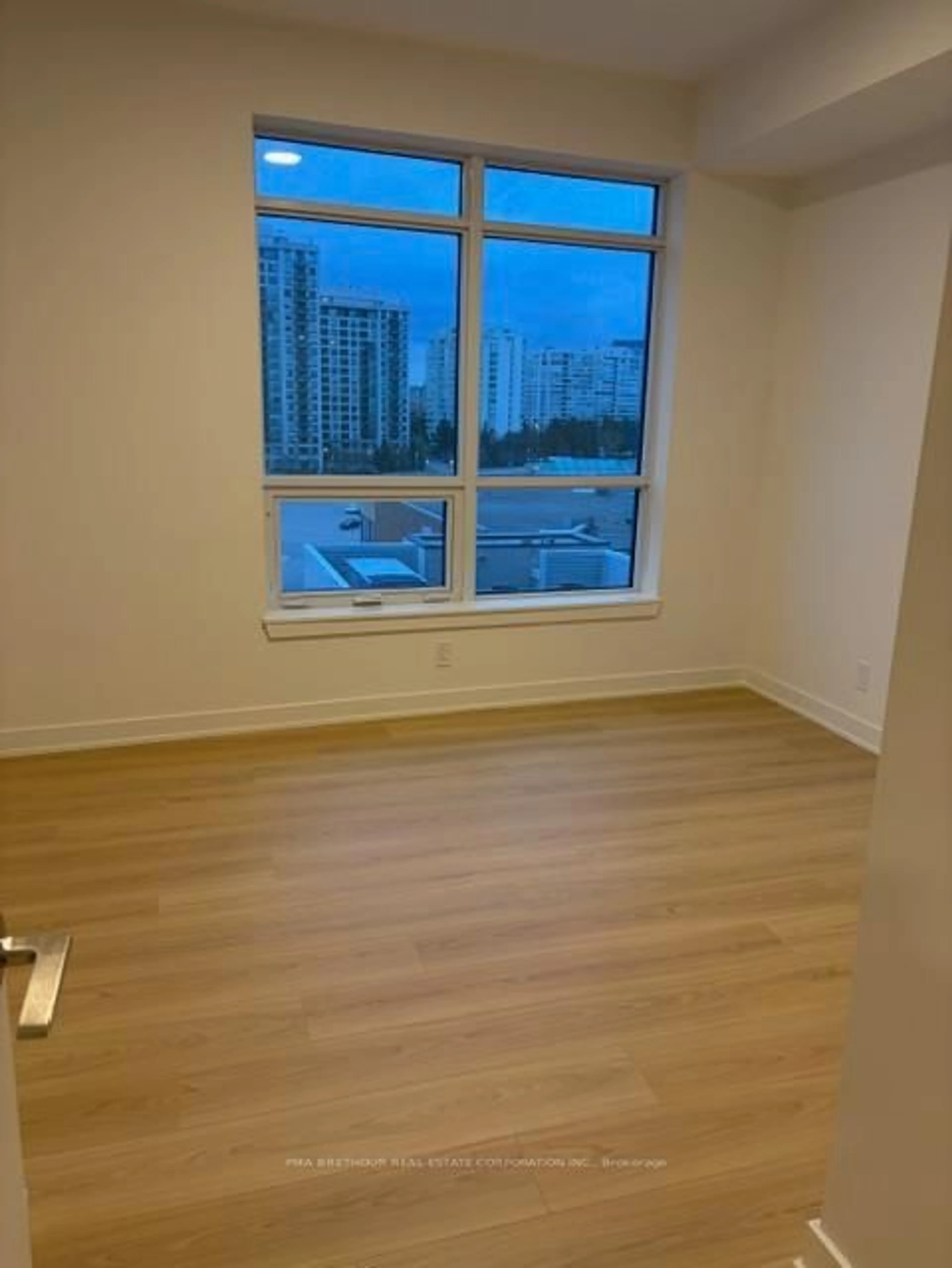 A pic of a room for 30 Upper Mall Way #416, Vaughan Ontario L4J 0L7