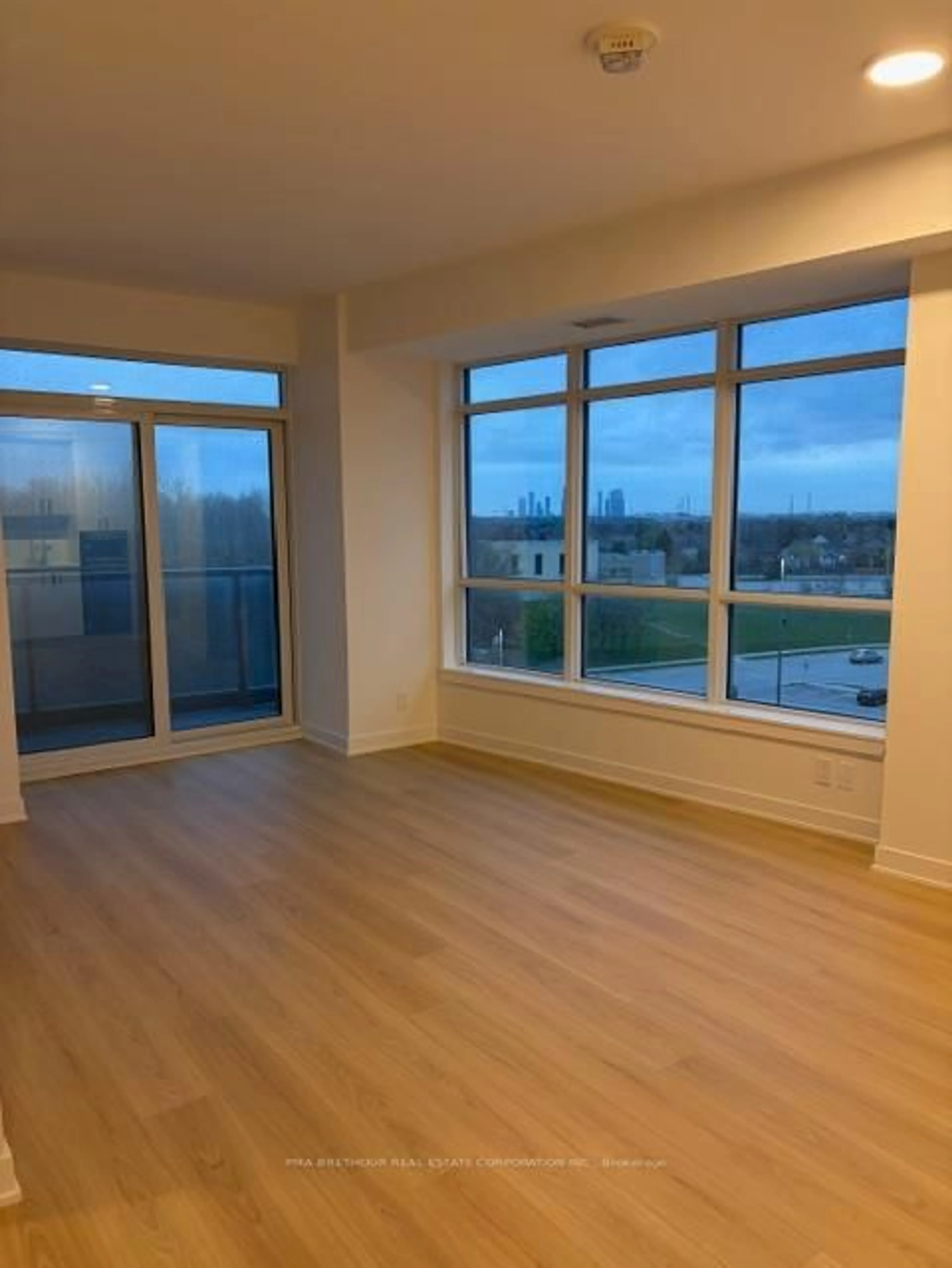 A pic of a room for 30 Upper Mall Way #416, Vaughan Ontario L4J 0L7