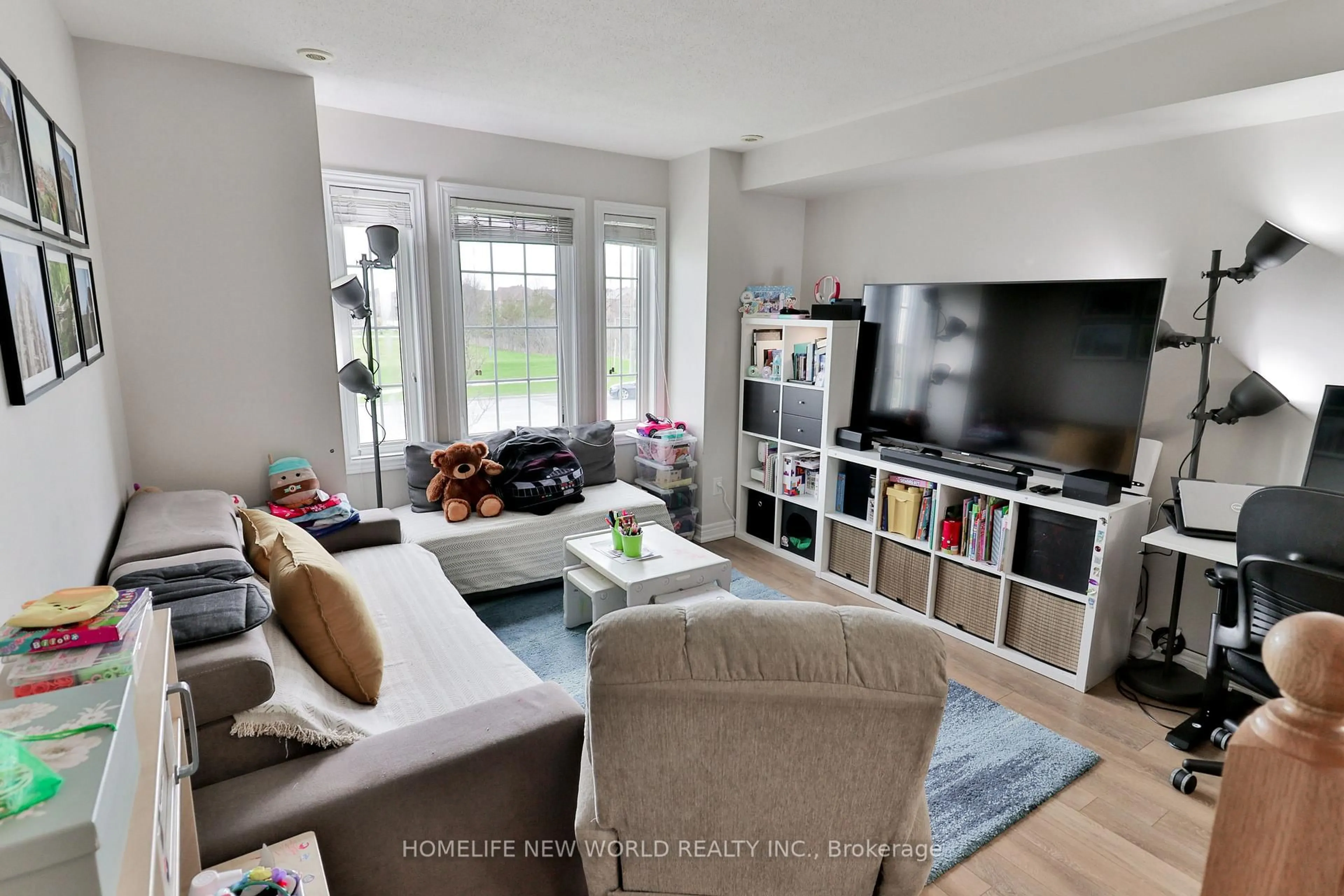 Living room with furniture, unknown for 10004 Mccowan Rd, Markham Ontario L6C 0N3