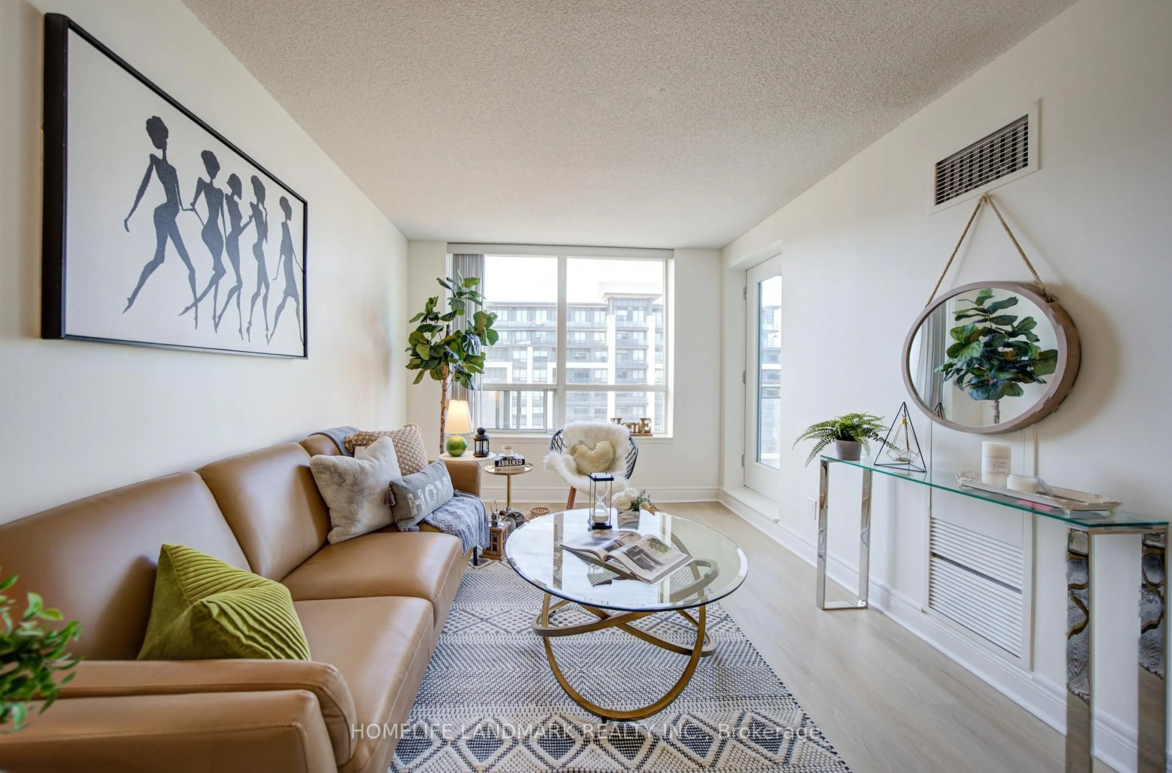 Living room with furniture, unknown for 48 Suncrest Blvd #912, Markham Ontario L3T 7Y5