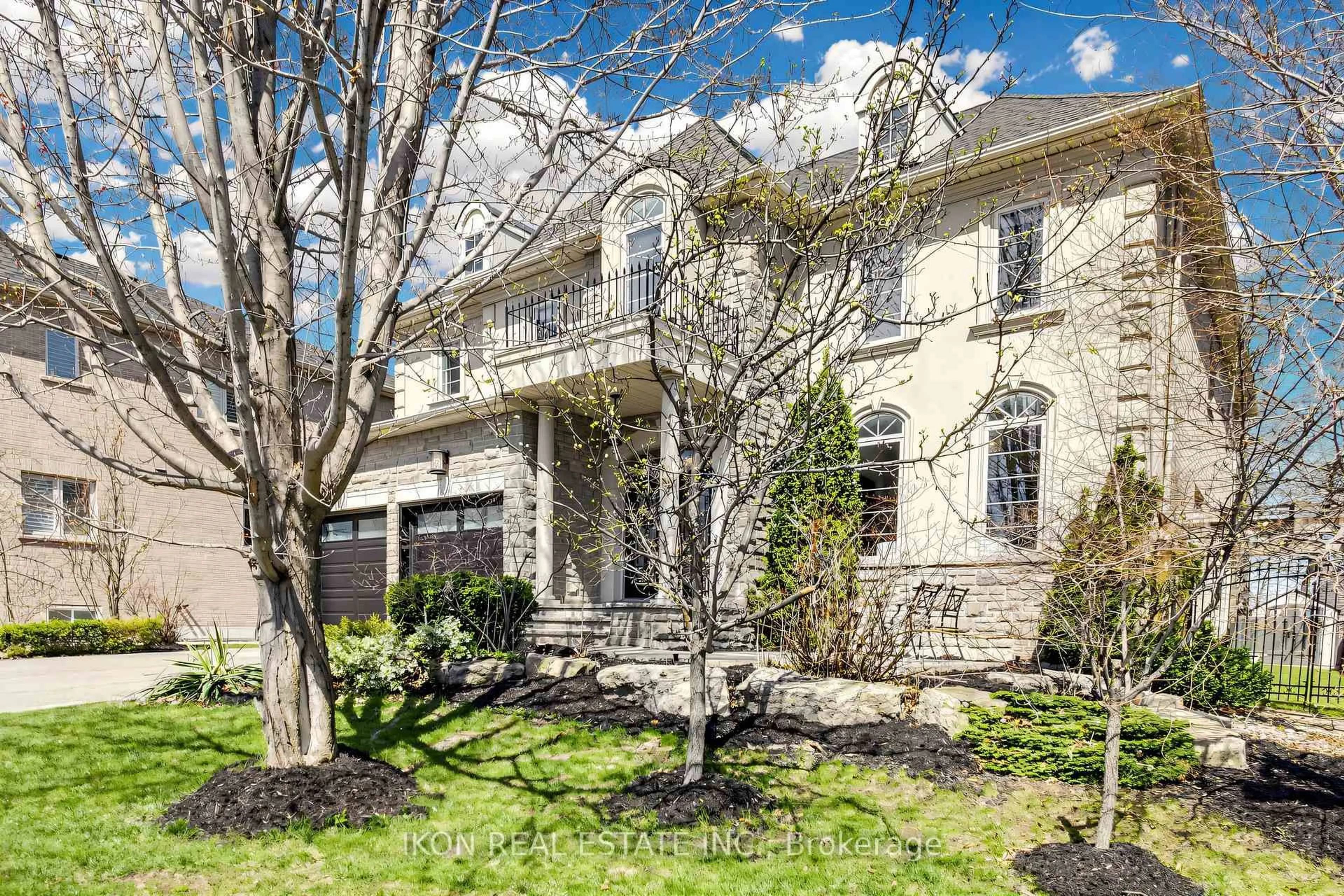 Home with brick exterior material, street for 20 16th Lane, Markham Ontario L3R 0M2