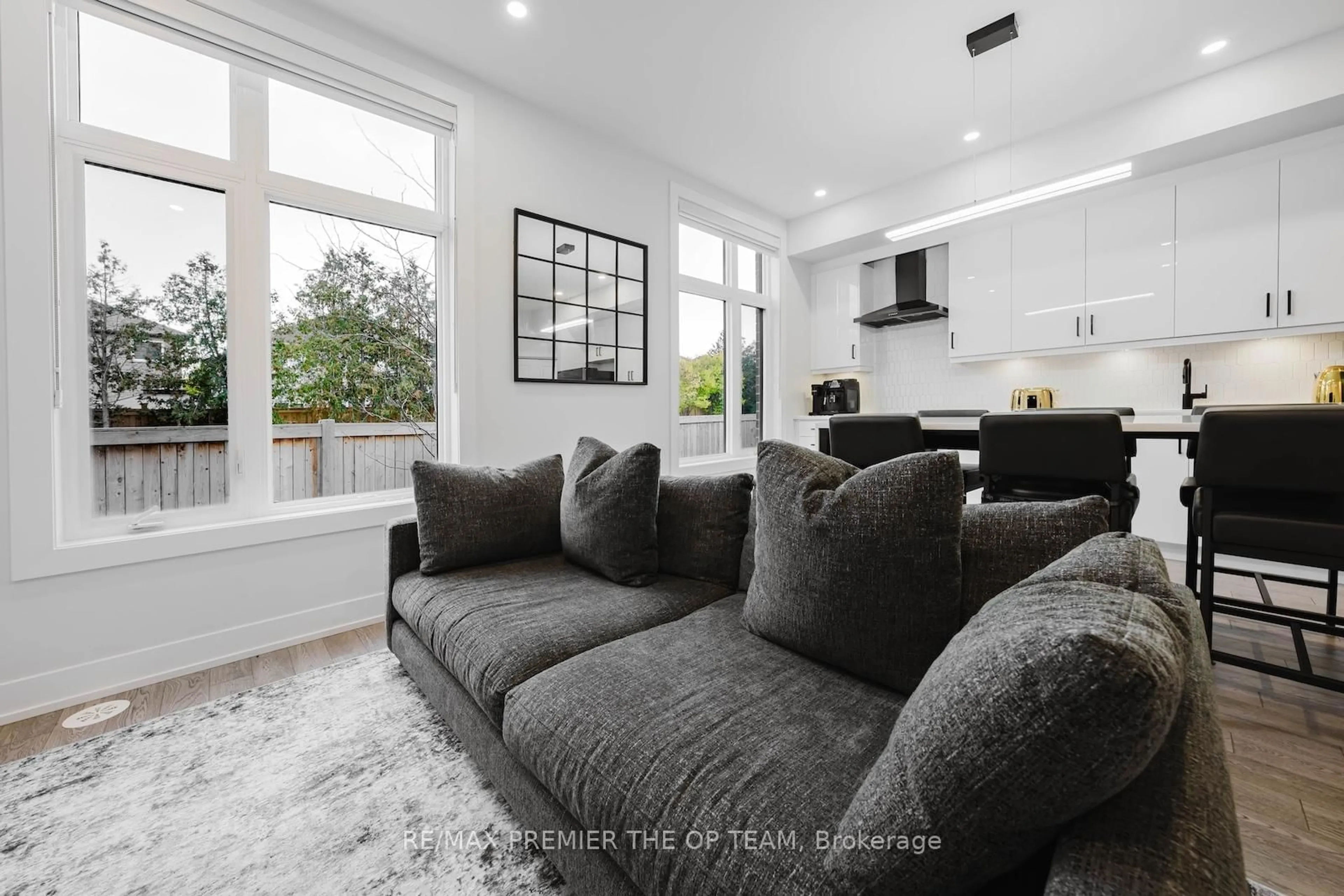 Living room with furniture, unknown for 9580 Islington Ave #139, Vaughan Ontario L4H 4Z5