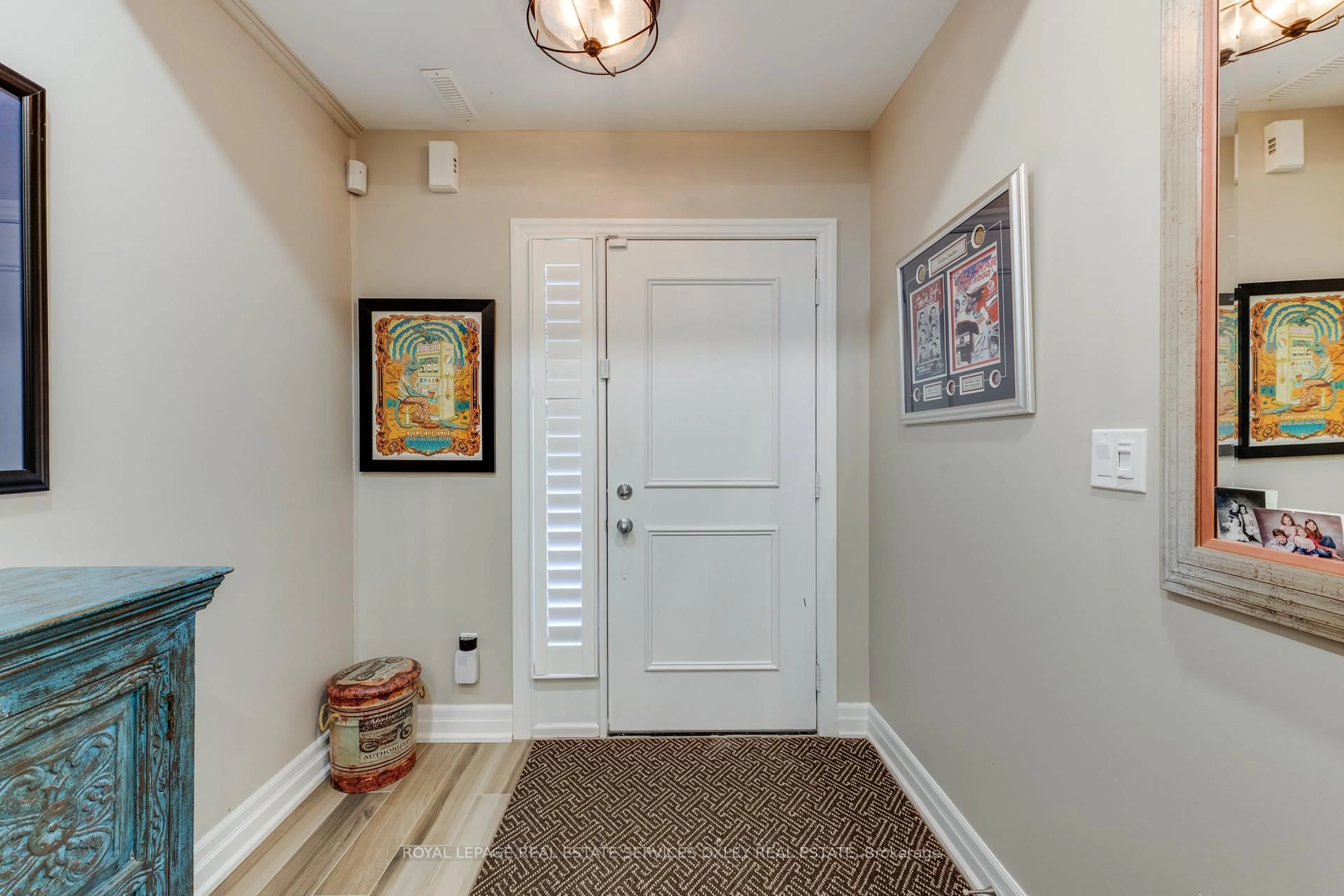 Indoor entryway for 47 Beverley Glen Blvd, Vaughan Ontario L4J 0G8