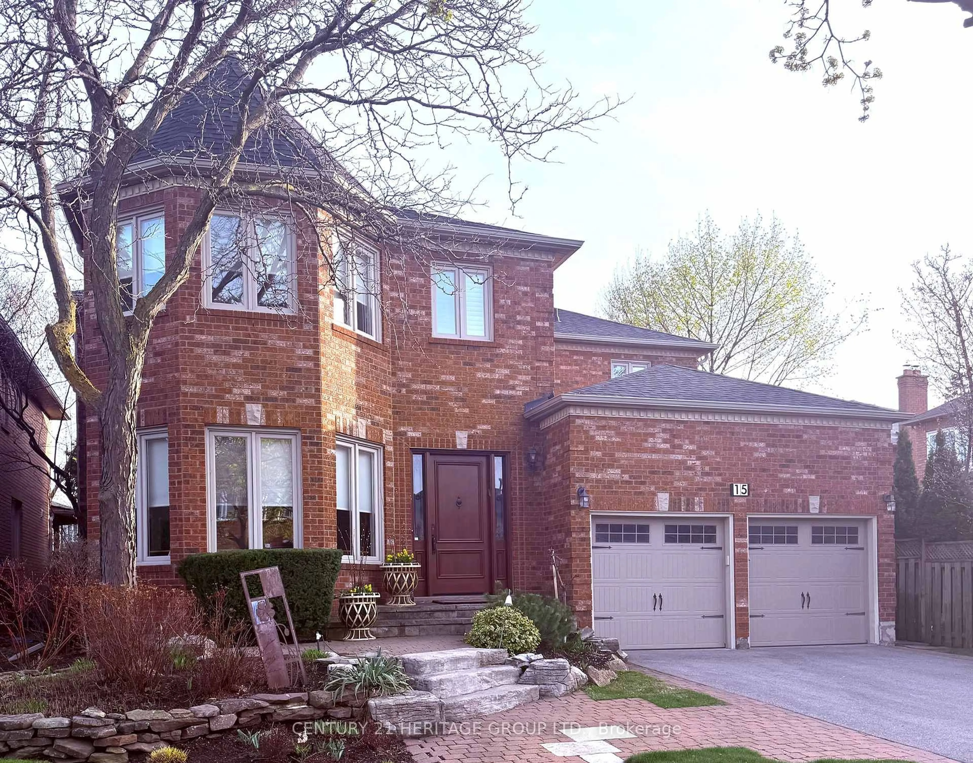Home with brick exterior material, street for 15 Coldwater Crt, Vaughan Ontario L4J 7S4