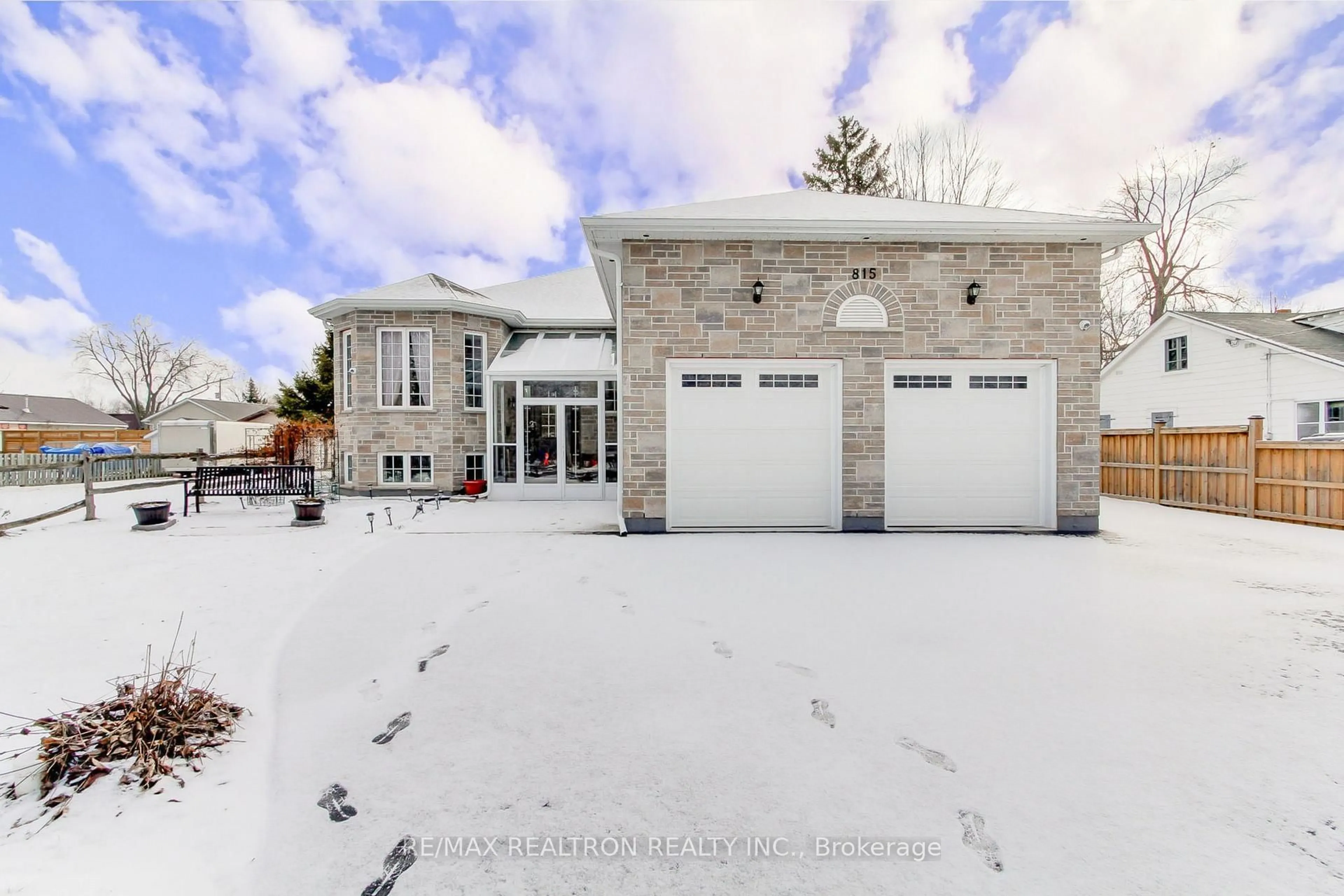 Home with brick exterior material, street for 815 Churchill Lane, Georgina Ontario L0E 1S0