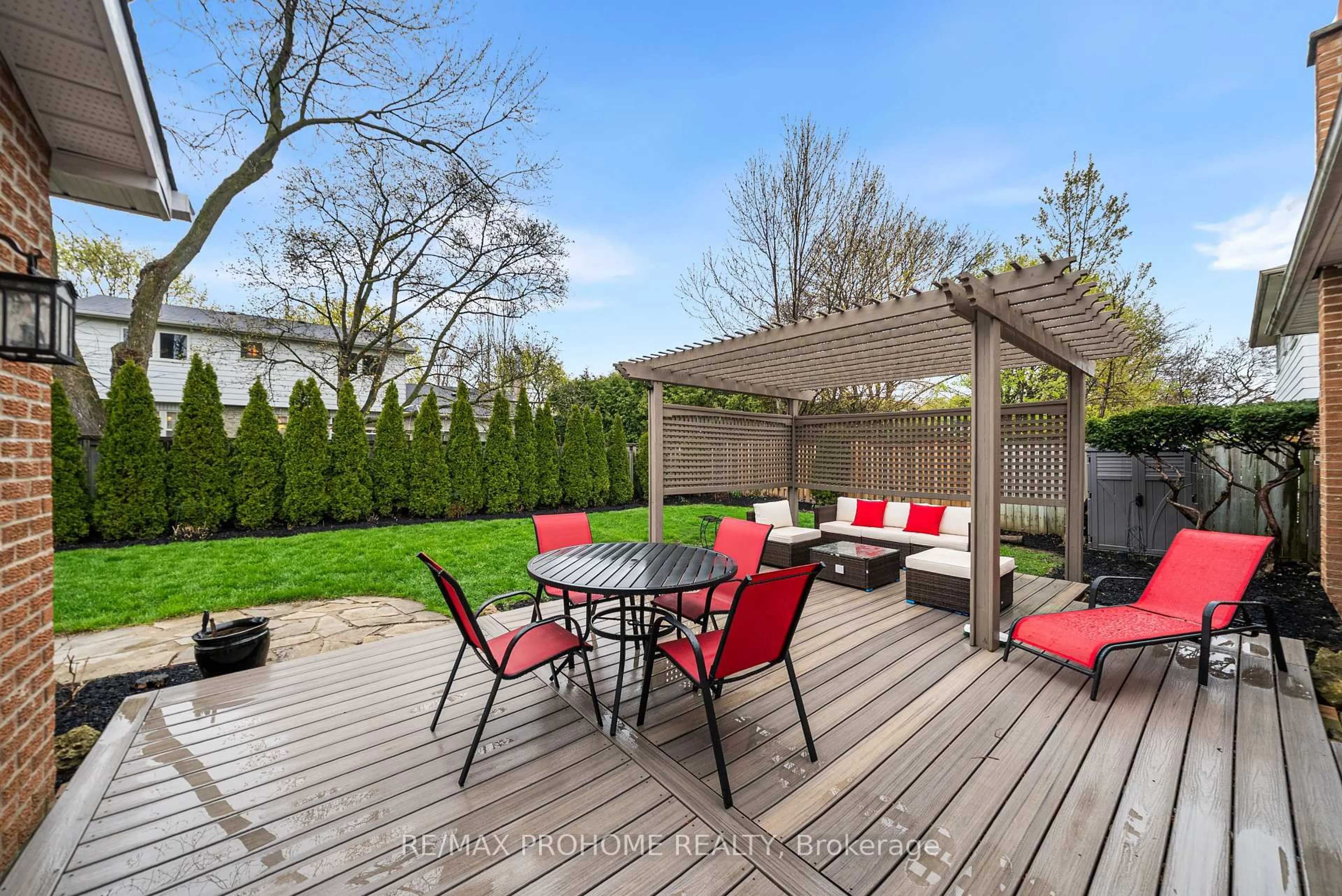 Patio, street for 127 Senator Reesor Dr, Markham Ontario L3P 3E6