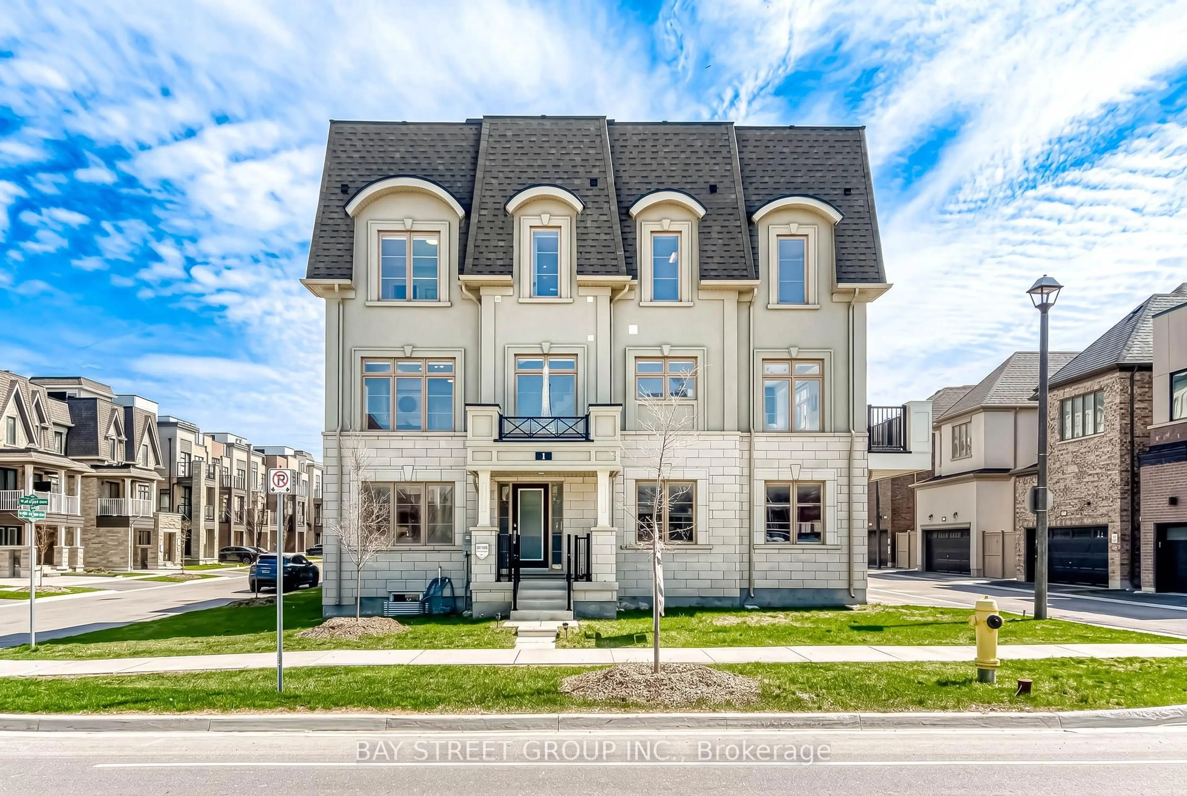 Home with brick exterior material, street for 1 WILLIAM SHEARN Cres, Markham Ontario L6C 3J3