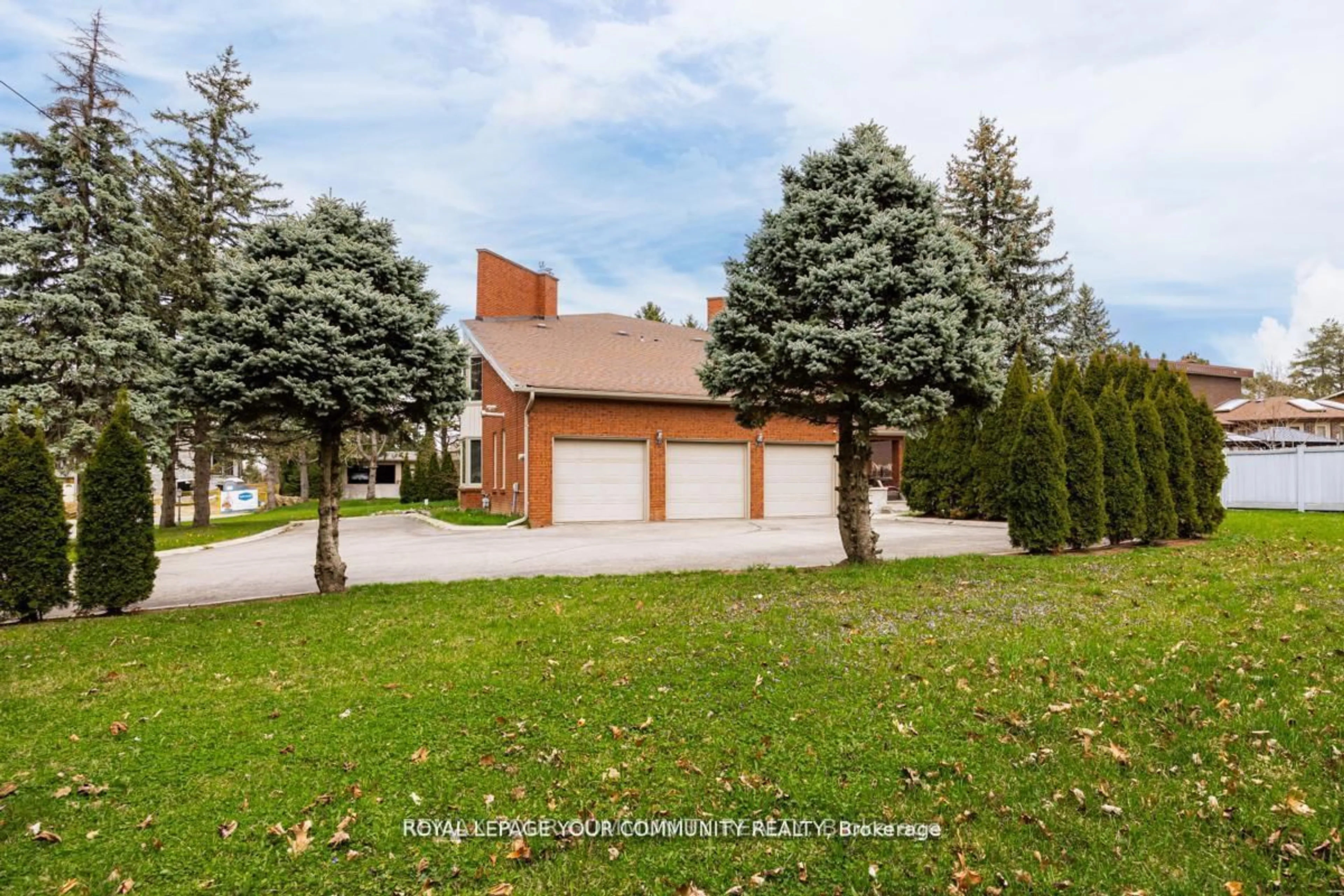 Unknown for 117 Hayhoe Ave, Vaughan Ontario L4L 1S5