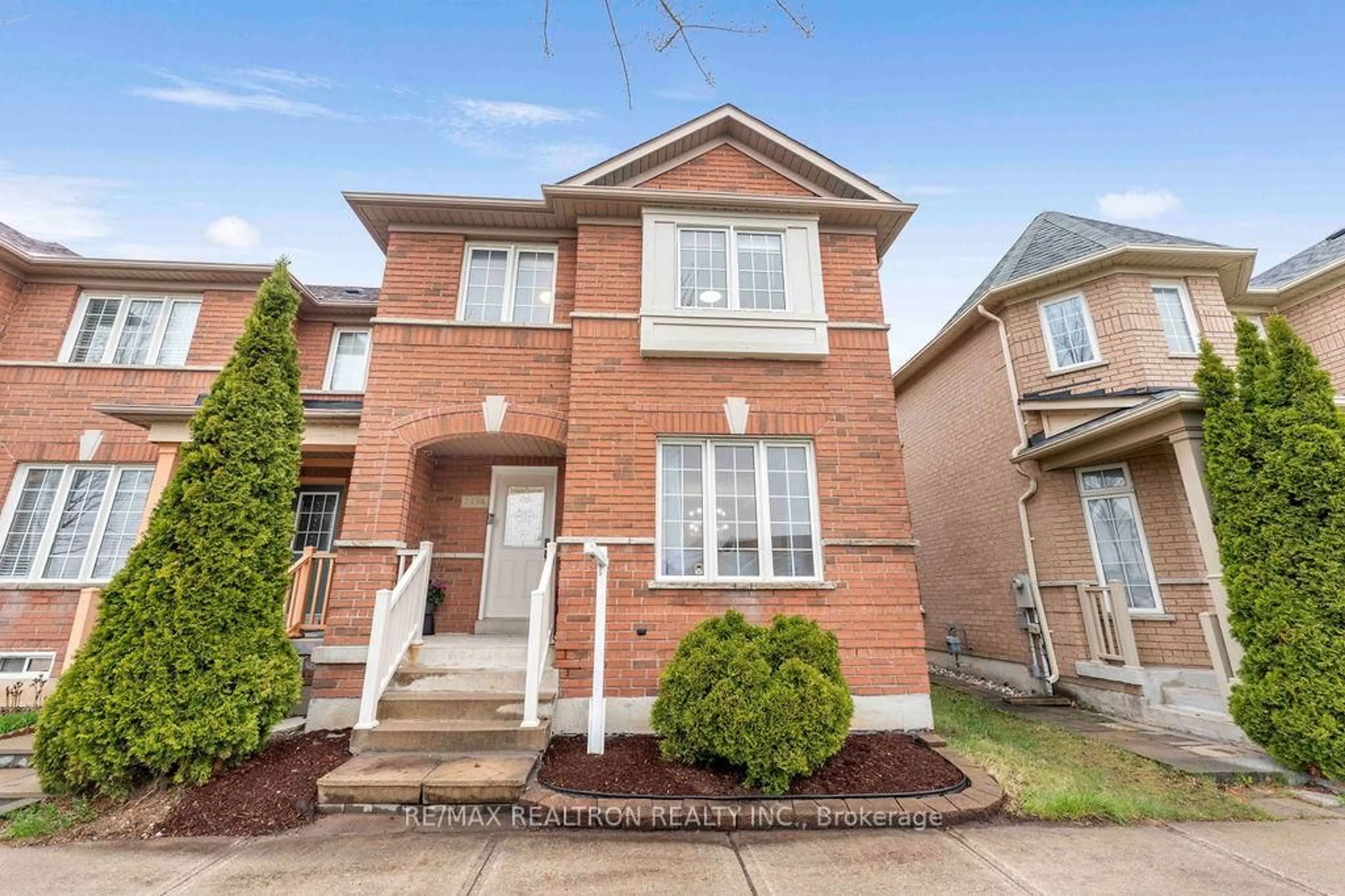 Home with brick exterior material, street for 2334 Bur Oak Ave, Markham Ontario L6E 1L6