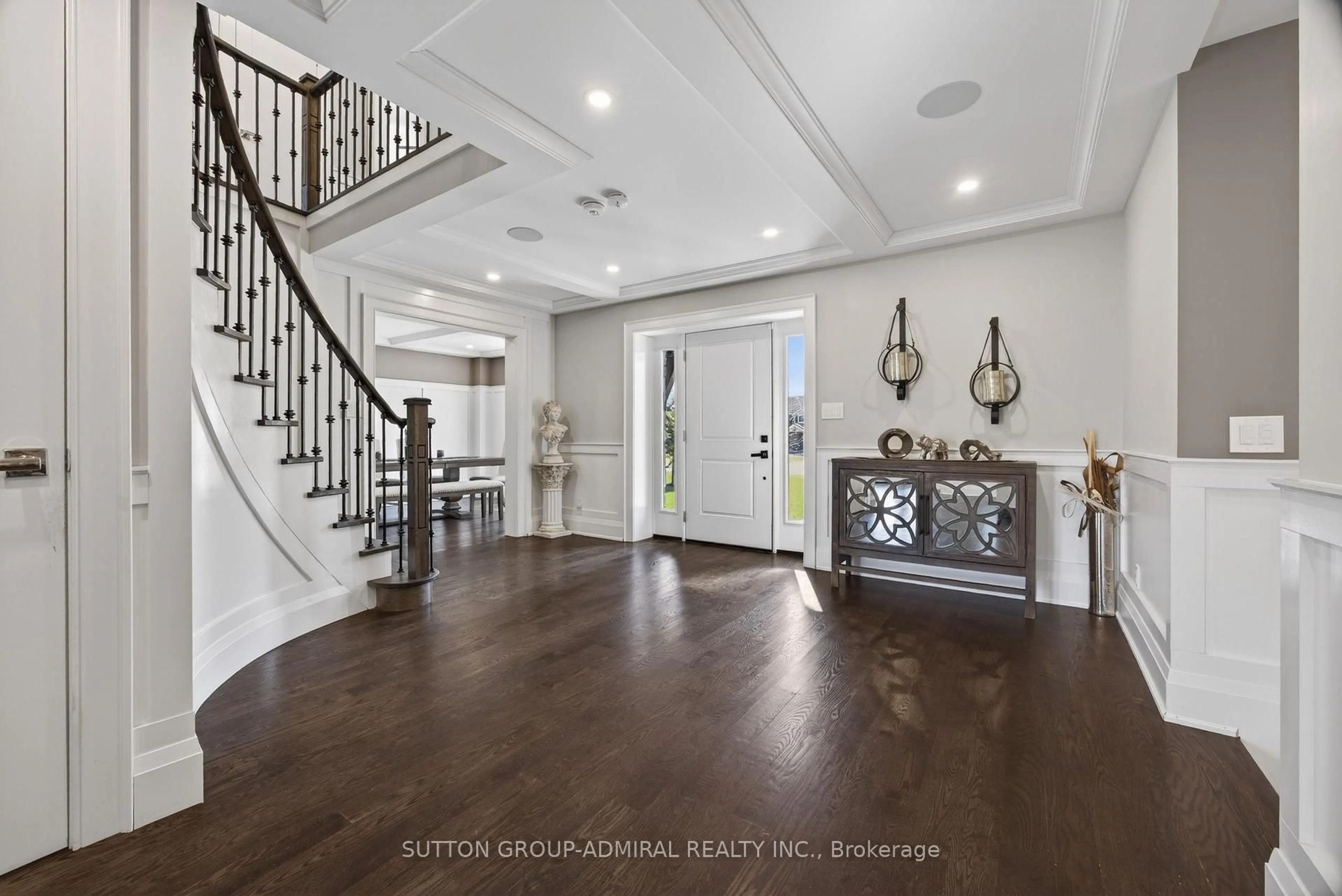 Indoor entryway for 517 Aintree Dr, Whitchurch-Stouffville Ontario L4A 7H6