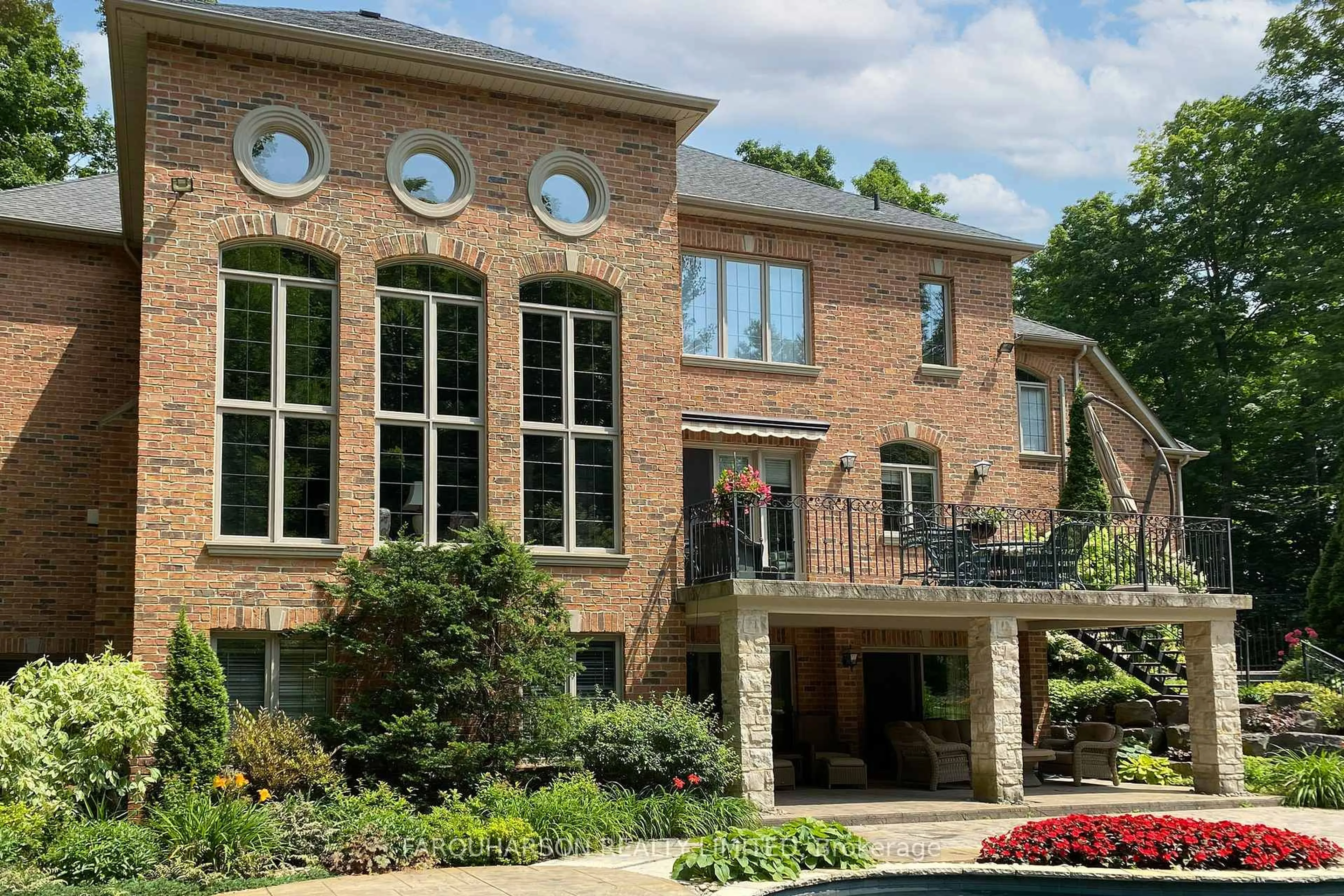 Home with brick exterior material, unknown for 23 Lake Woods Dr, Whitchurch-Stouffville Ontario L4A 1P9