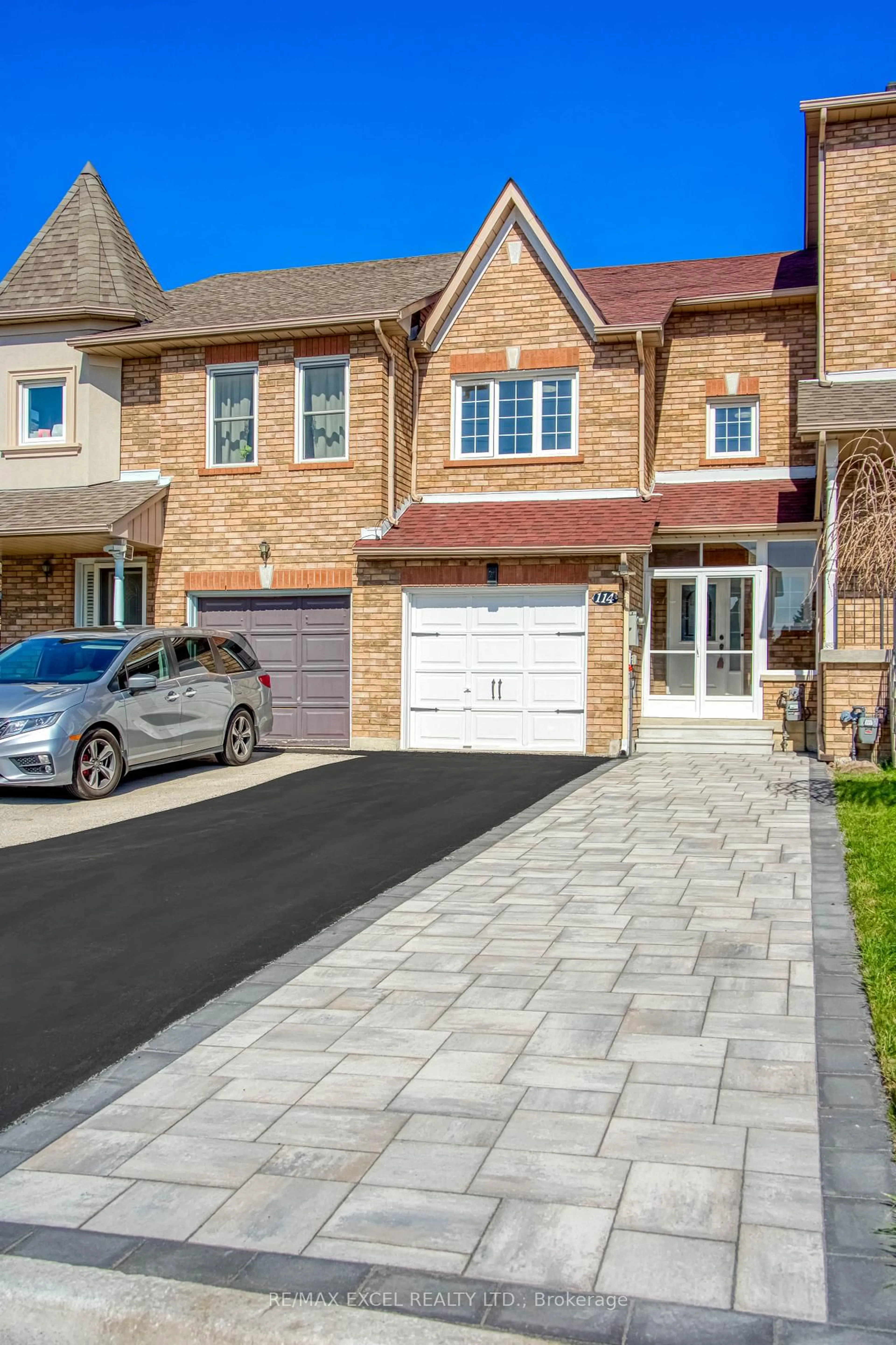 Home with brick exterior material, street for 114 Michelle Dr, Vaughan Ontario L4L 9B9