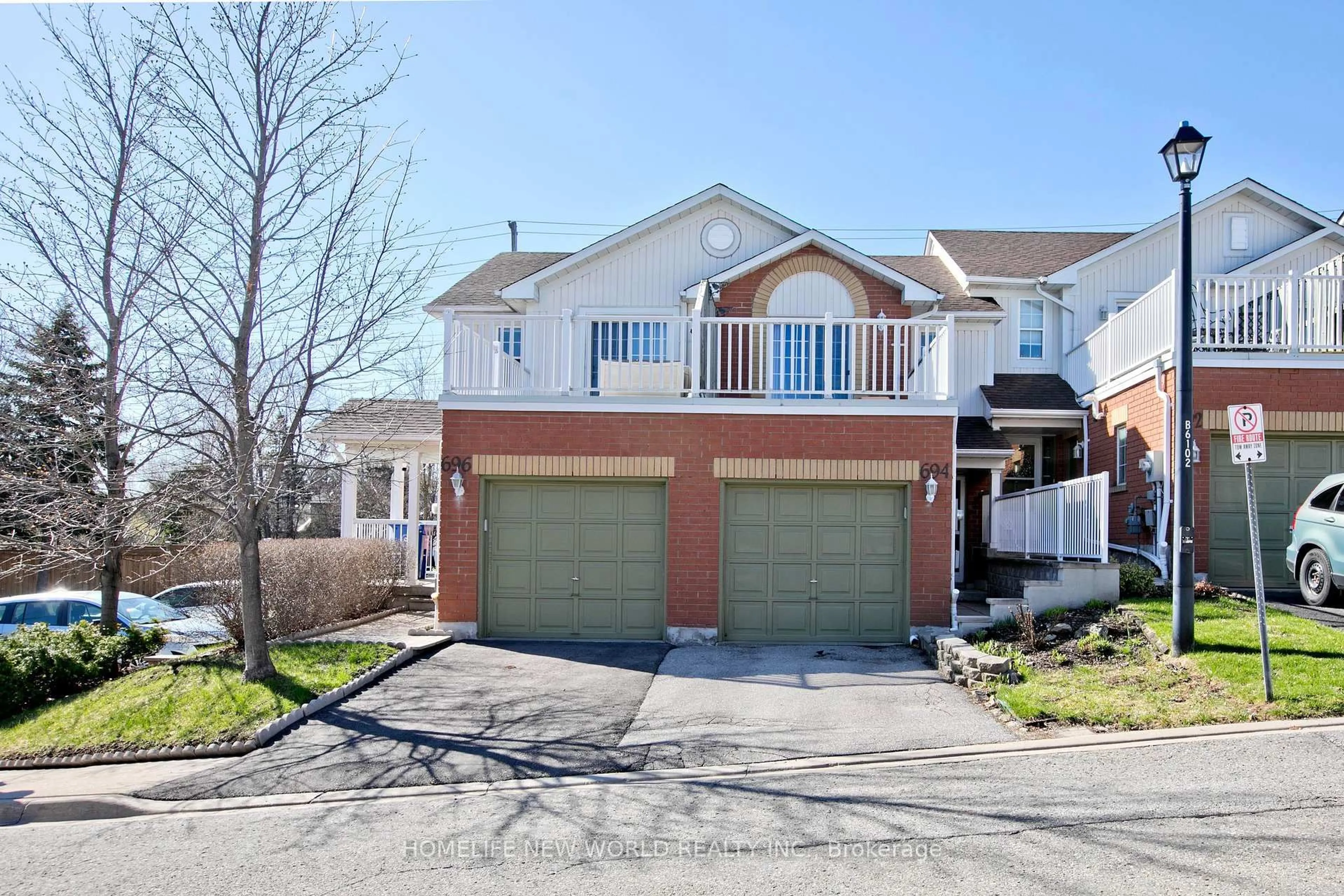 Unknown for 694 Limpert Terr, Newmarket Ontario L3Y 8R2