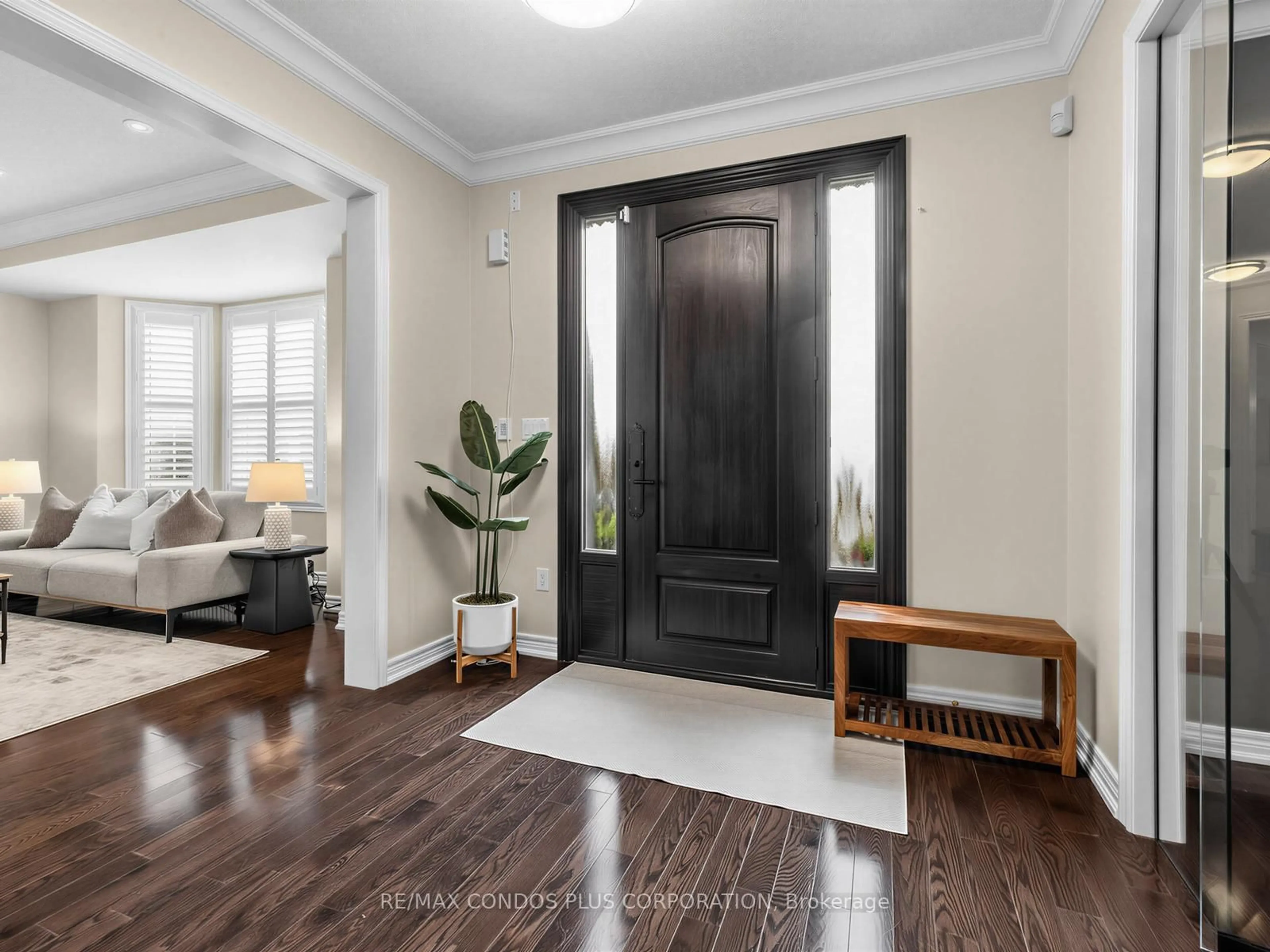 Indoor entryway for 81 Reflection Rd, Markham Ontario L6C 0C8