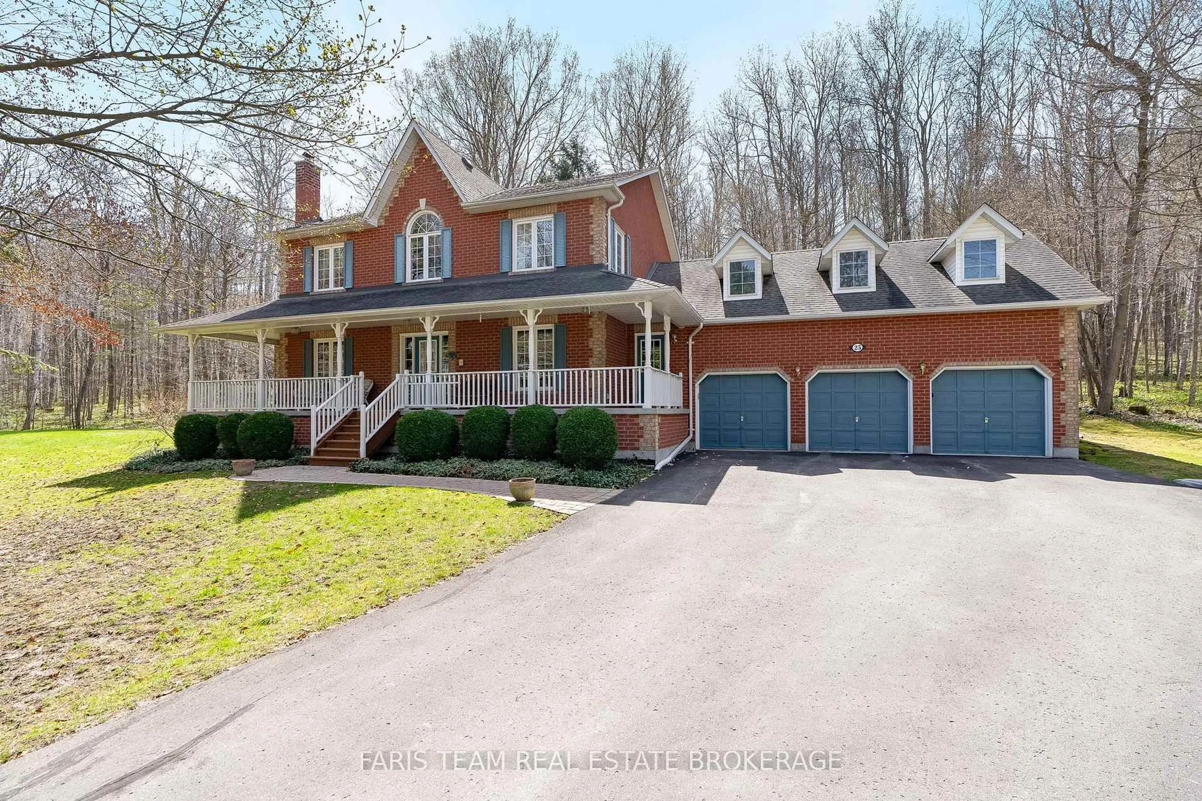Home with brick exterior material, street for 25 Averill Crt, Bradford West Gwillimbury Ontario L0G 1A0