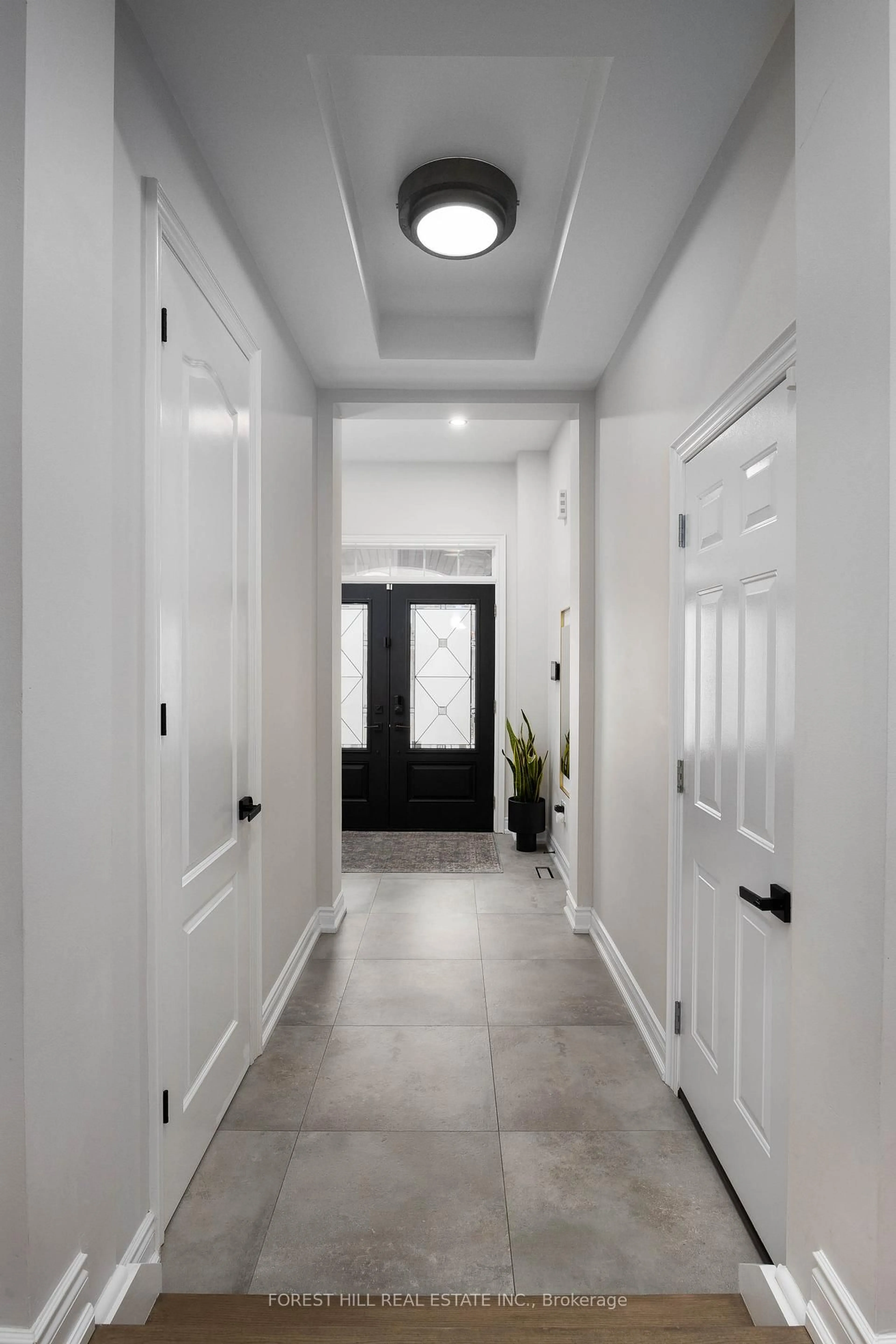 Indoor entryway for 97 Bristlewood Cres, Vaughan Ontario L4J 8Z9