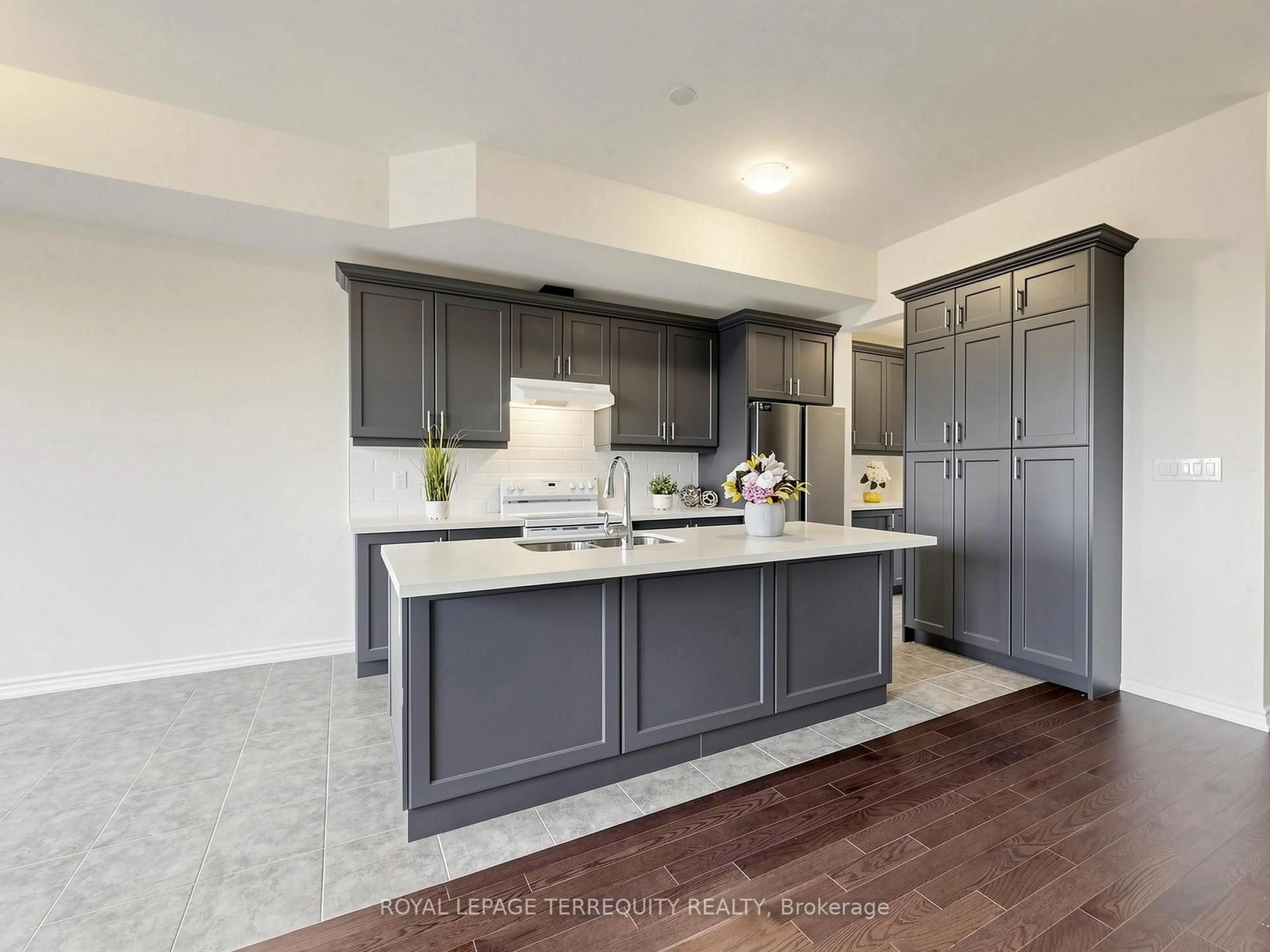 Open concept kitchen, unknown for 293 Swan Park Rd, Markham Ontario L6E 0K4