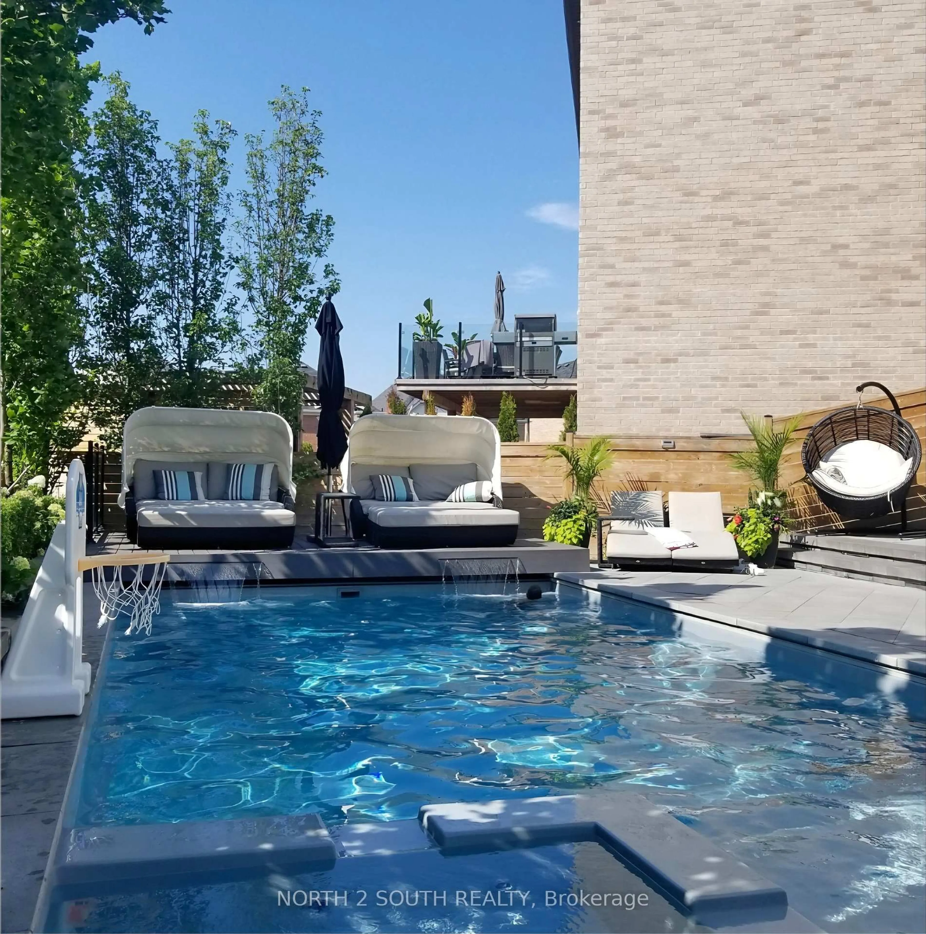 Pool for 36 Kylemount Crt, Vaughan Ontario L4J 0J4