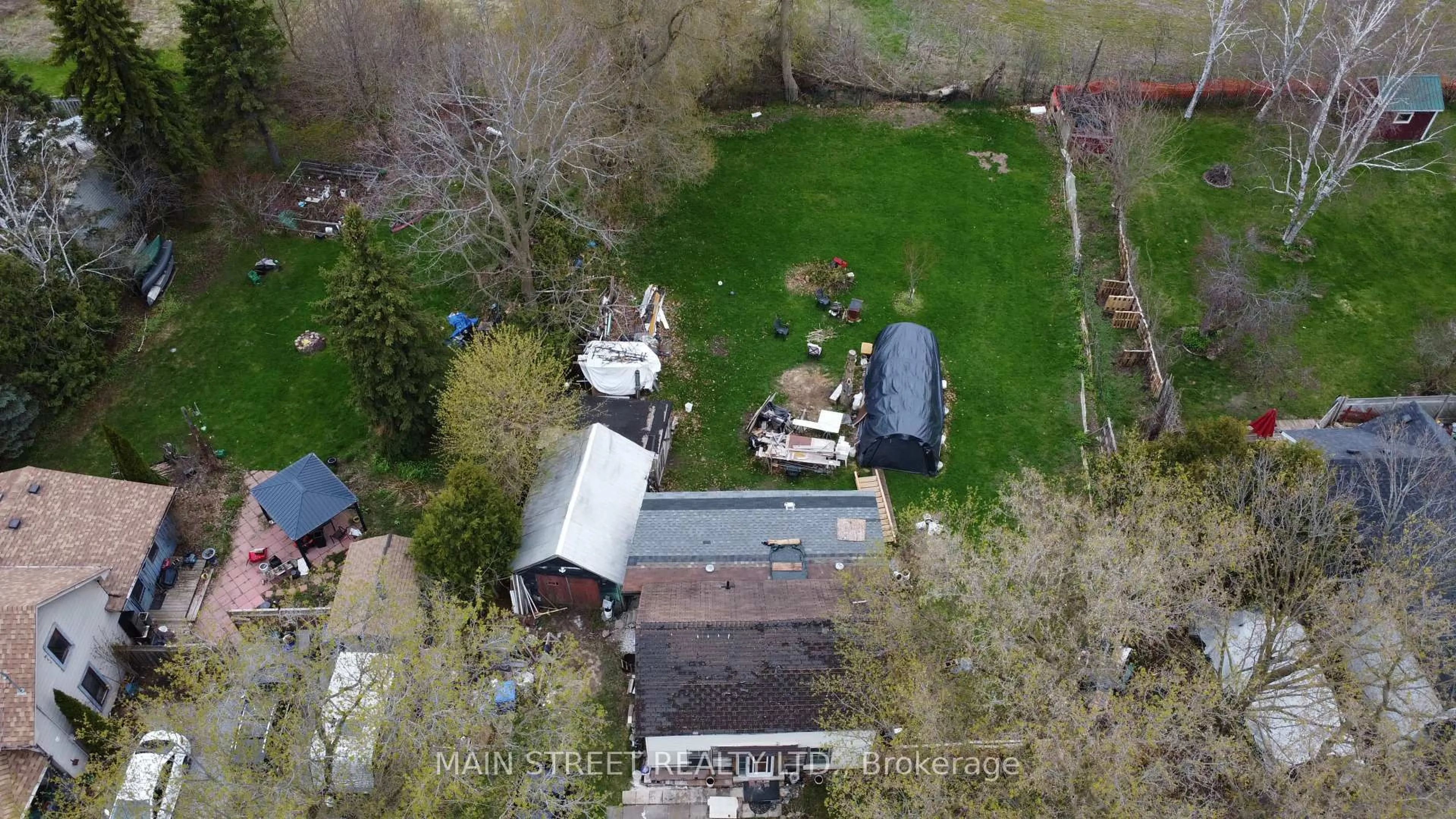 A pic from outside/outdoor area/front of a property/back of a property/a pic from drone, unknown for 4530 Mount Albert Rd, East Gwillimbury Ontario L0G 1M0
