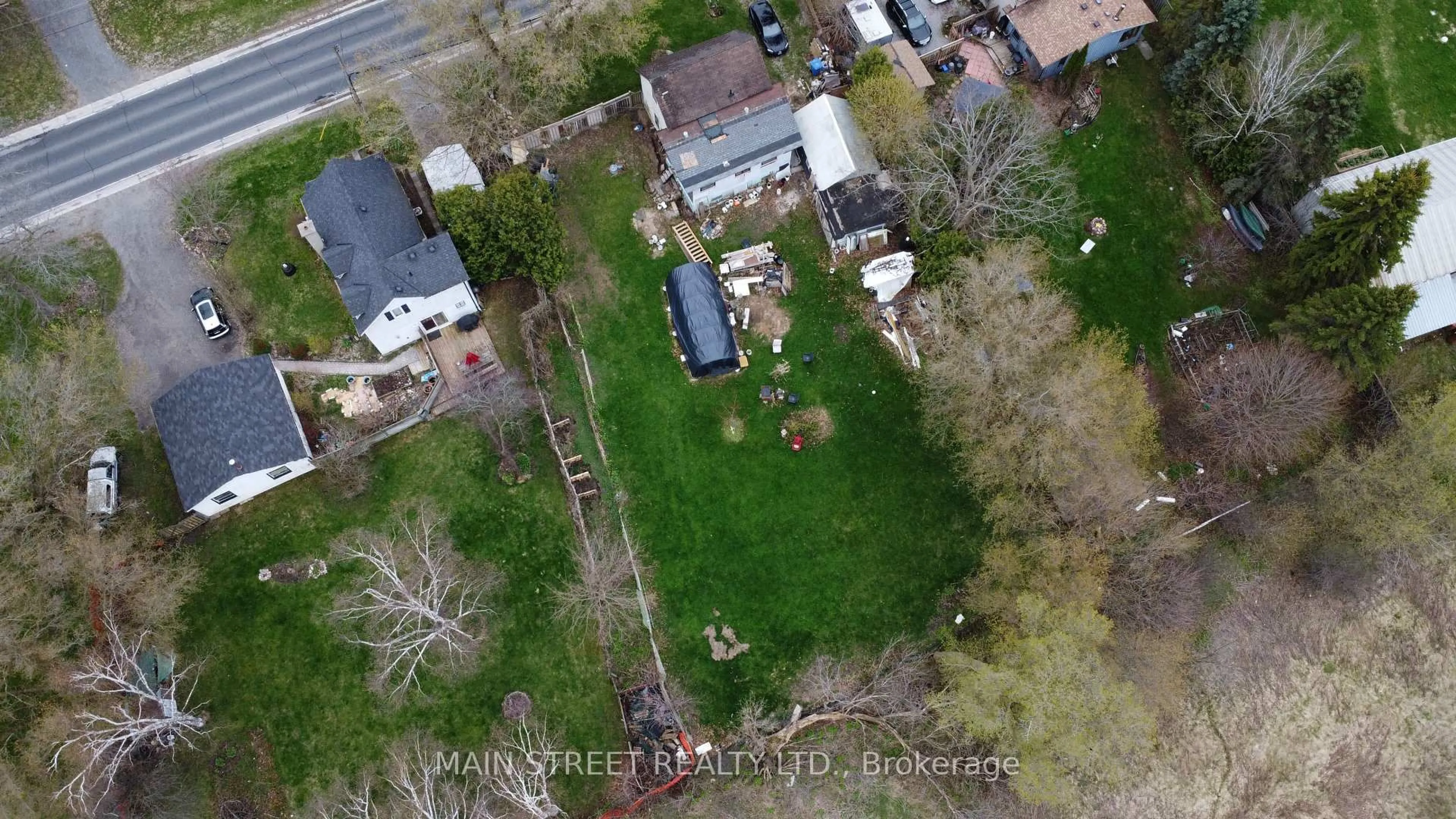 A pic from outside/outdoor area/front of a property/back of a property/a pic from drone, street for 4530 Mount Albert Rd, East Gwillimbury Ontario L0G 1M0