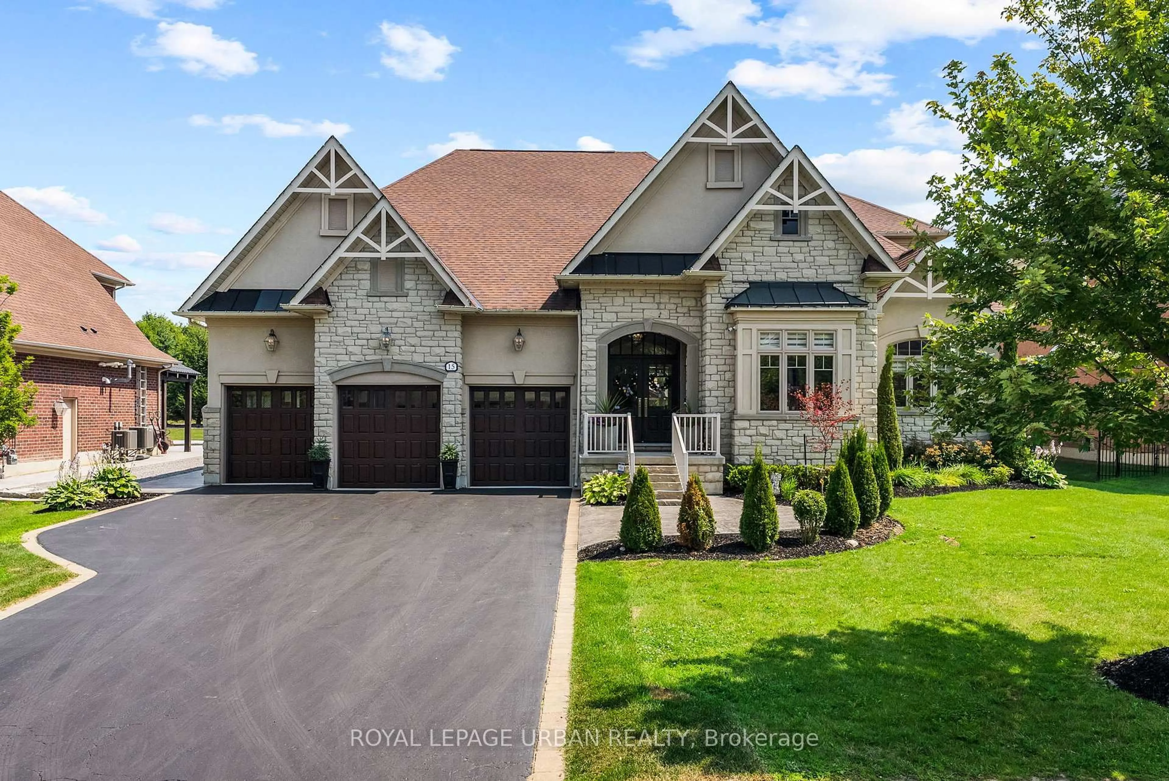 Home with brick exterior material, street for 15 Country Club Cres, Uxbridge Ontario L9P 0B8