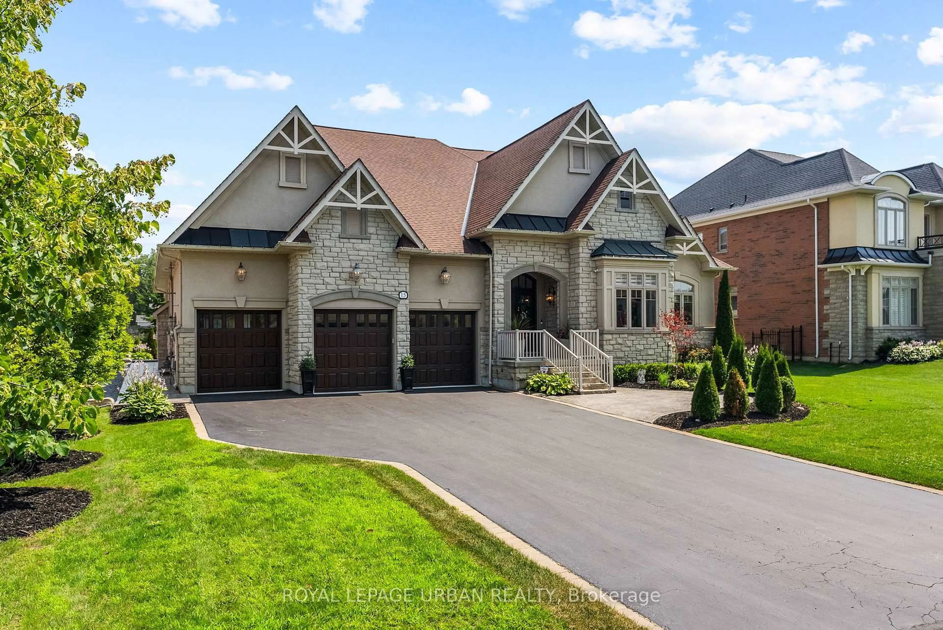 Home with brick exterior material, street for 15 Country Club Cres, Uxbridge Ontario L9P 0B8