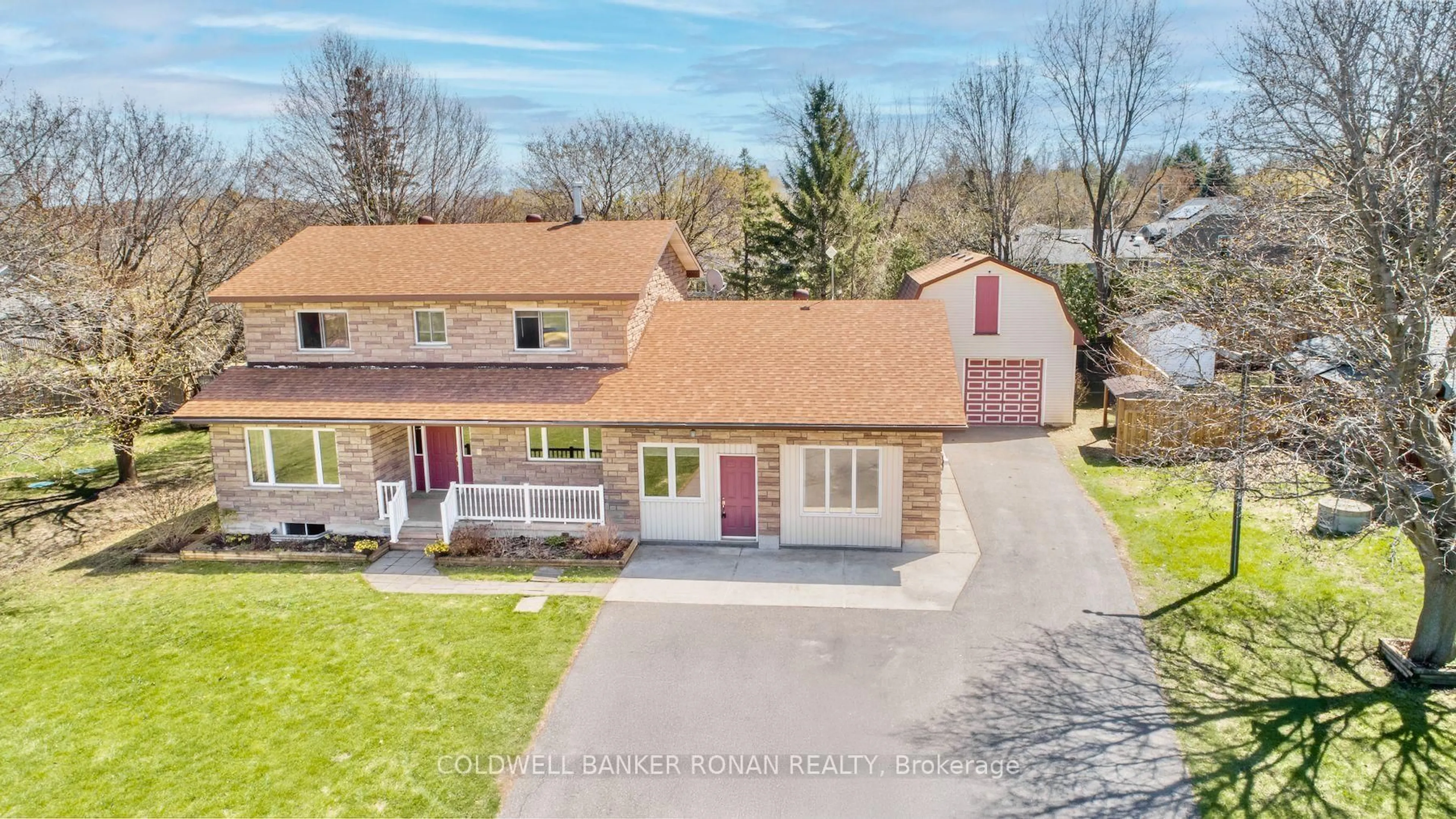 A pic from outside/outdoor area/front of a property/back of a property/a pic from drone, unknown for 9199 Highway 89, Adjala-Tosorontio Ontario L0N 1R0
