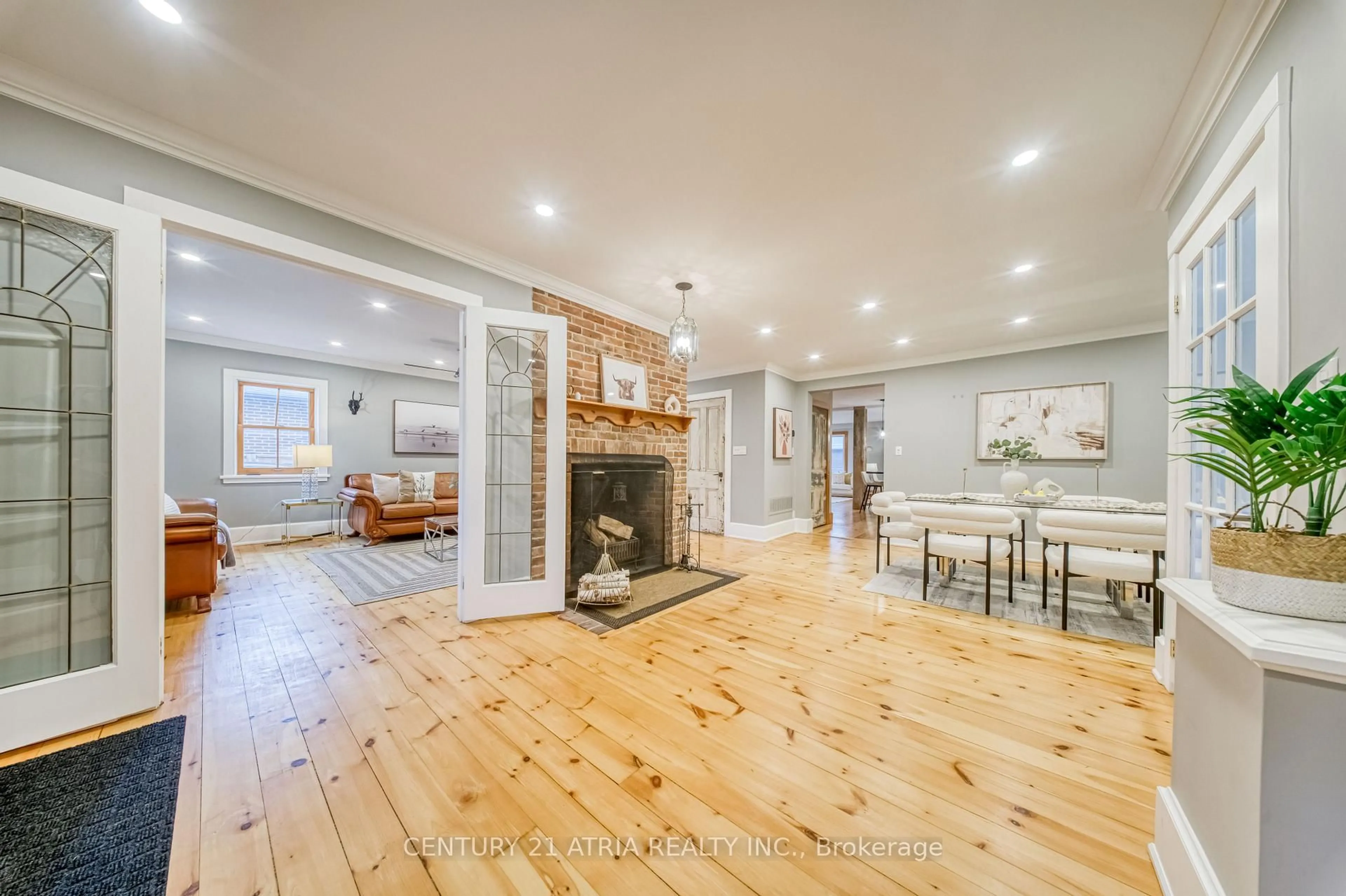 Unknown for 101 Clark Ave, Markham Ontario L3T 1T1