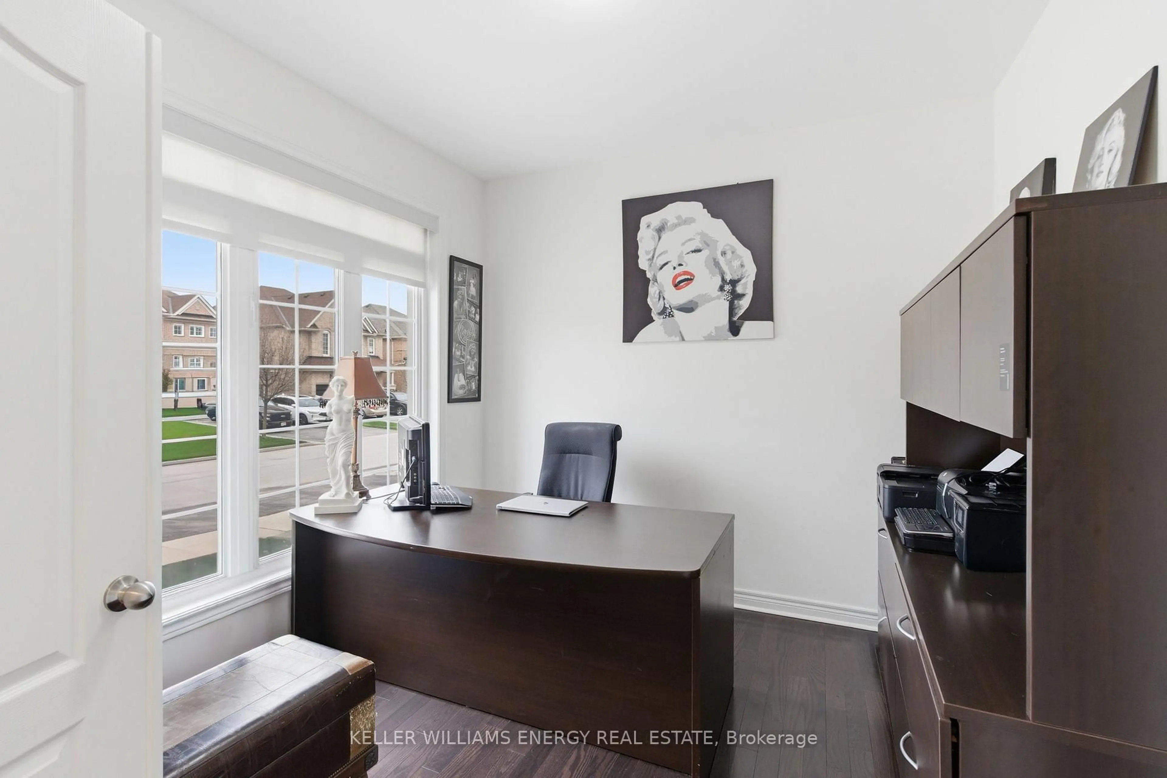 A pic of a room for 119 Stewart Cres, Bradford West Gwillimbury Ontario L3Z 0T3